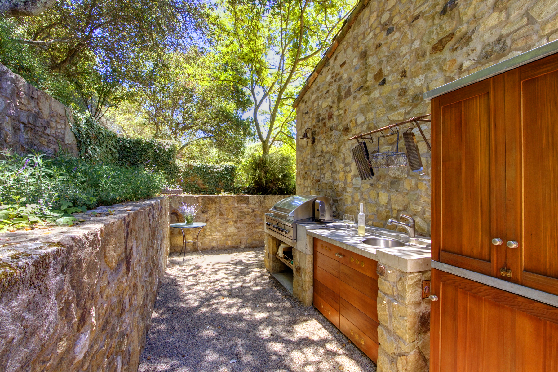 B18 - _MG_3352adjust