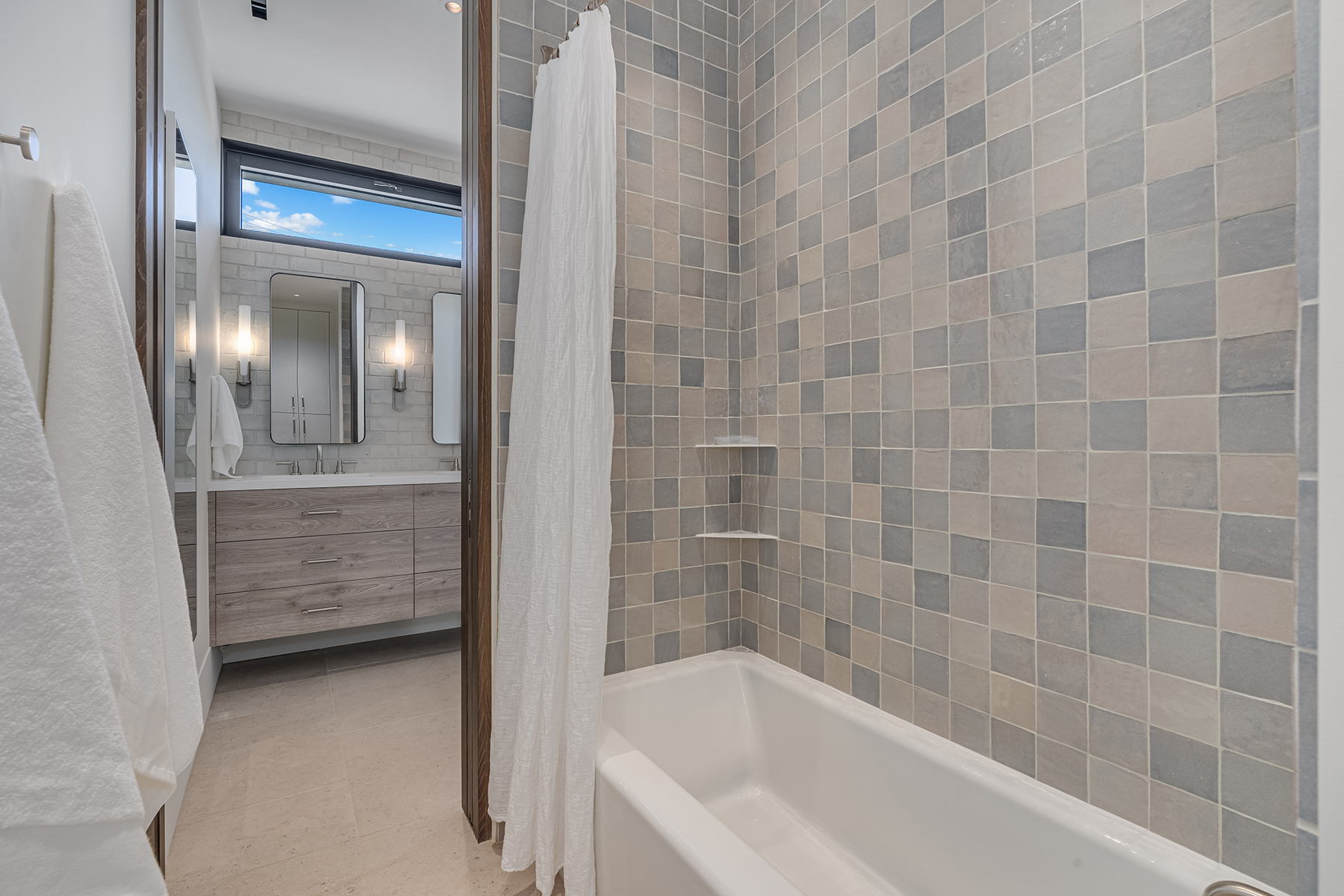 B23 - 28-DSC07554_EDITED