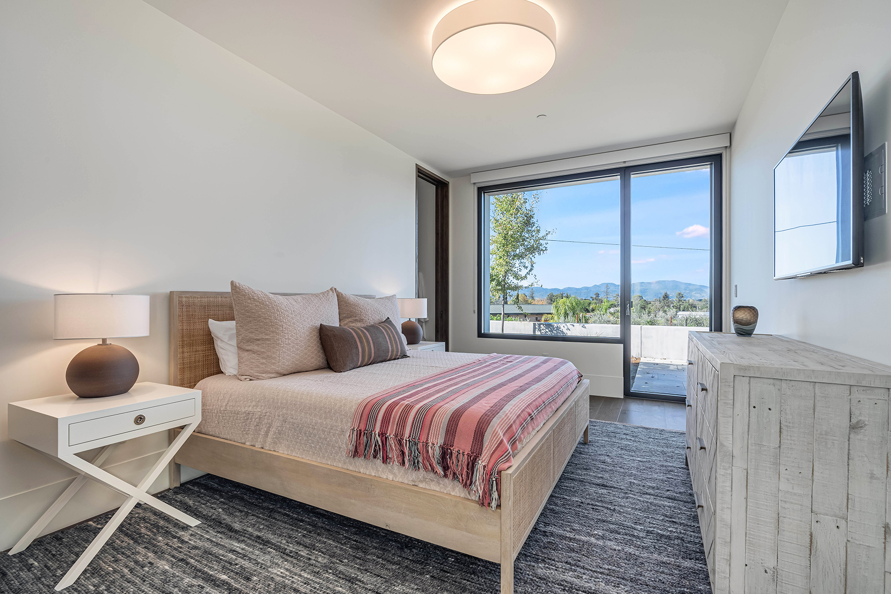 B24 - 30-DSC07567_EDITED