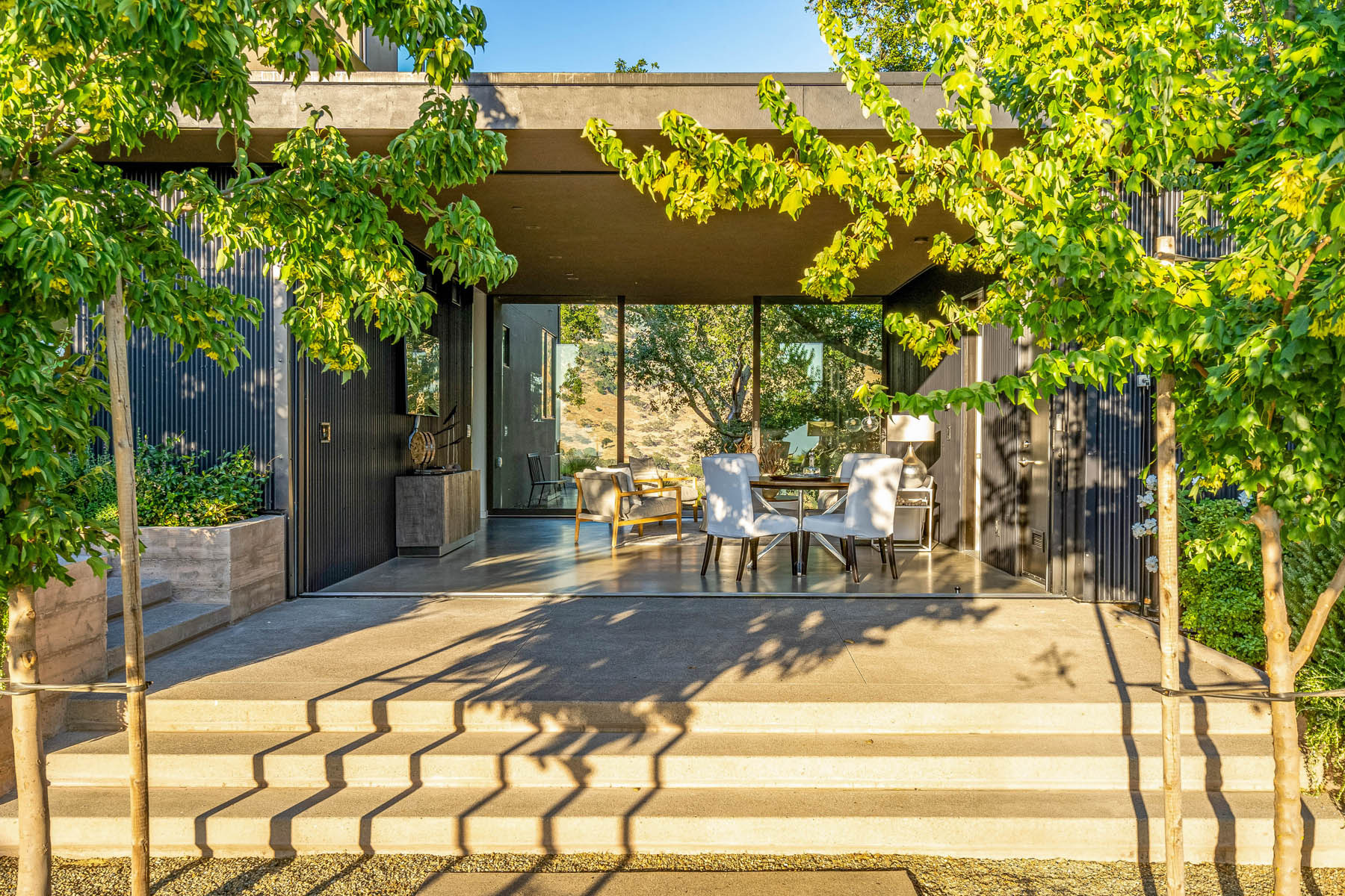 D02 - 101-DSC01281-Edit