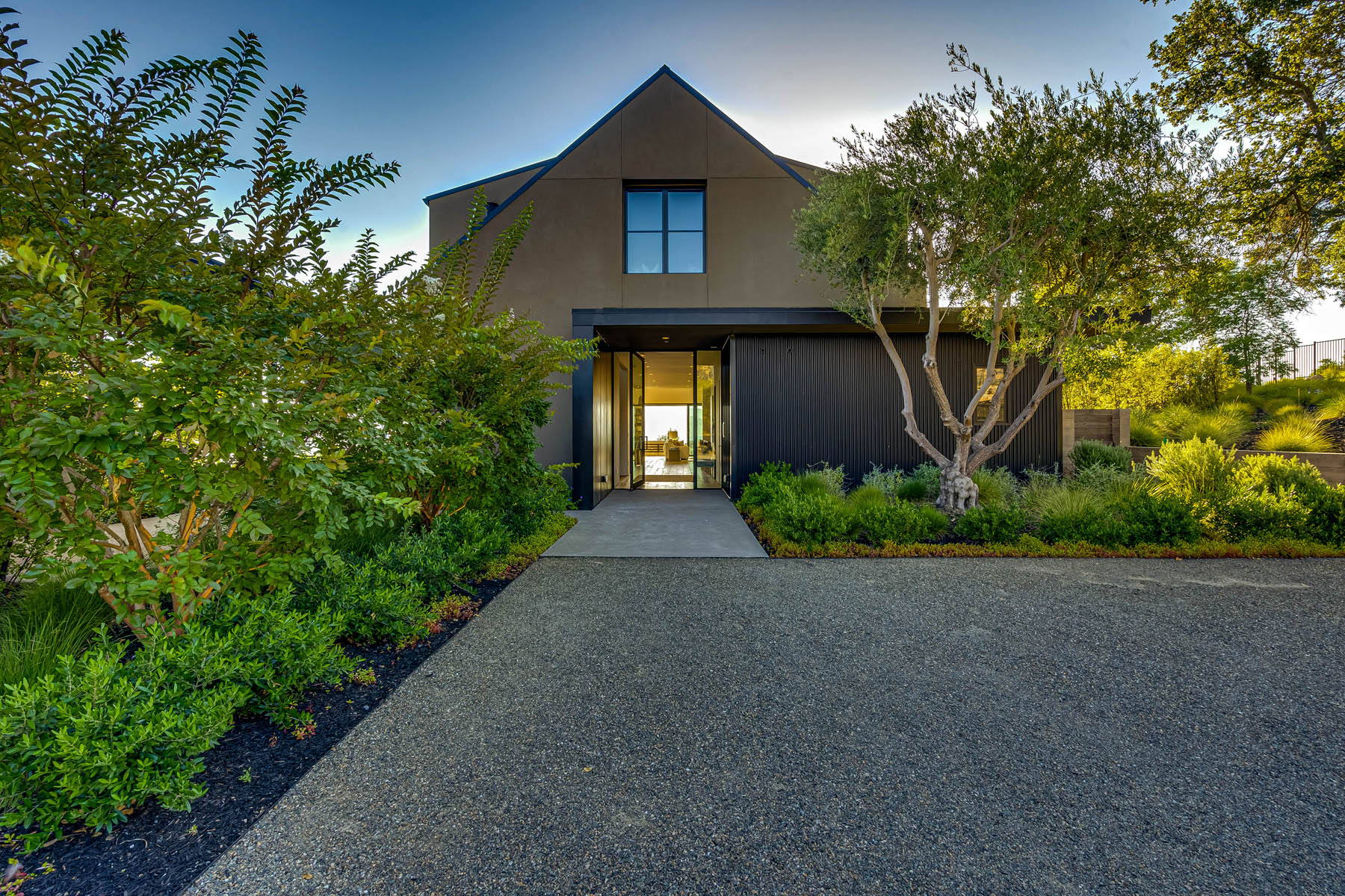 E15 - 058-DSC01234_ENF1