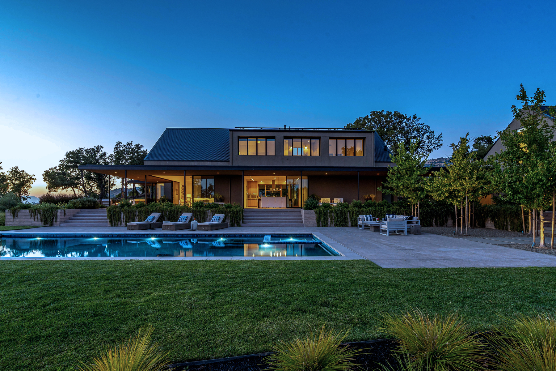 F01 - 214-DSC01547EDIT