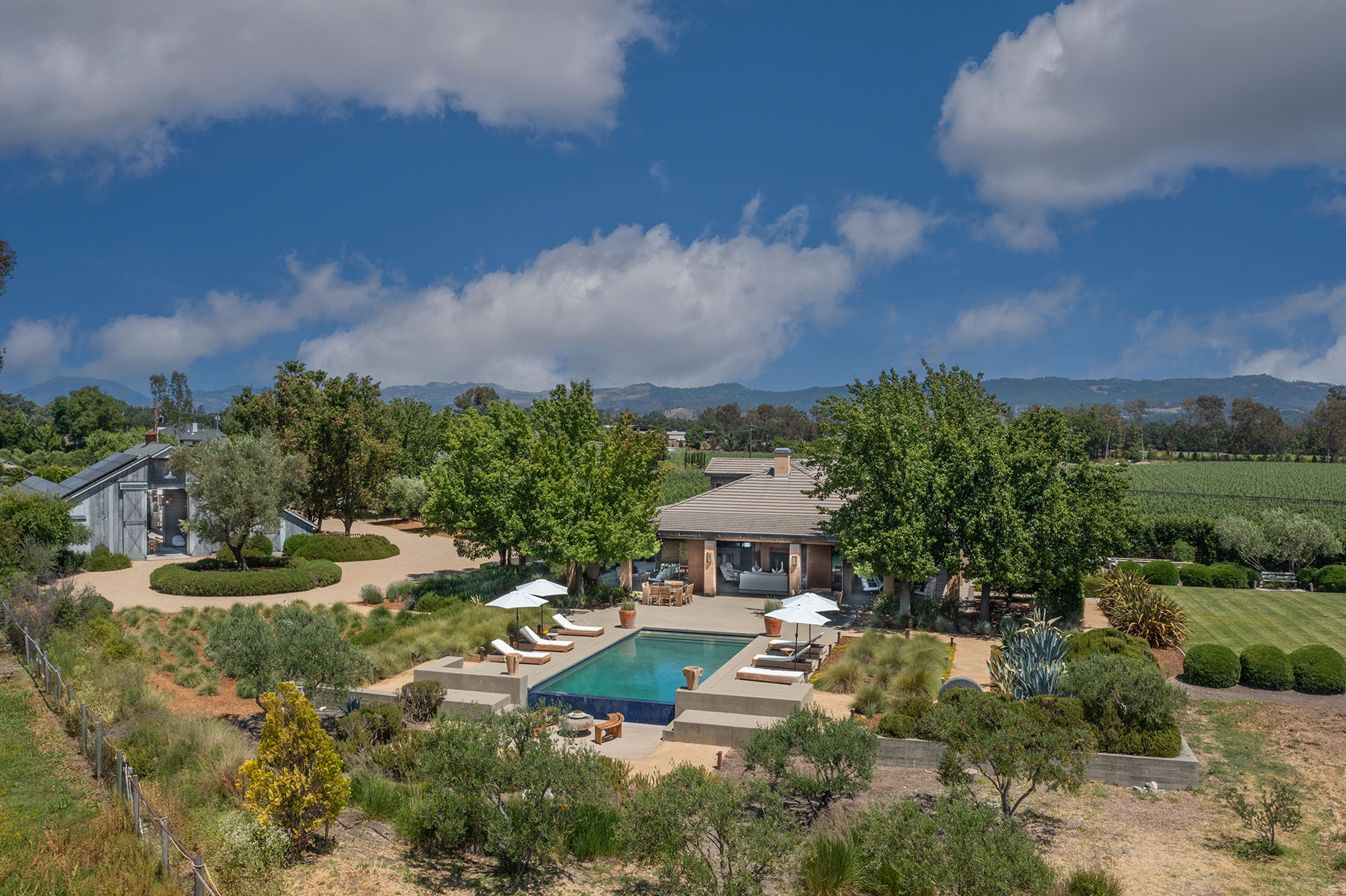 A02 - 1500 S Whitehall Ln-308-HDR-Edit HR