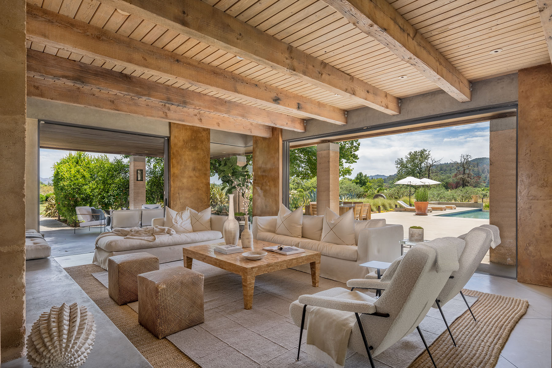 B01 - 1500 S Whitehall Ln-435-HDR-Edit HR