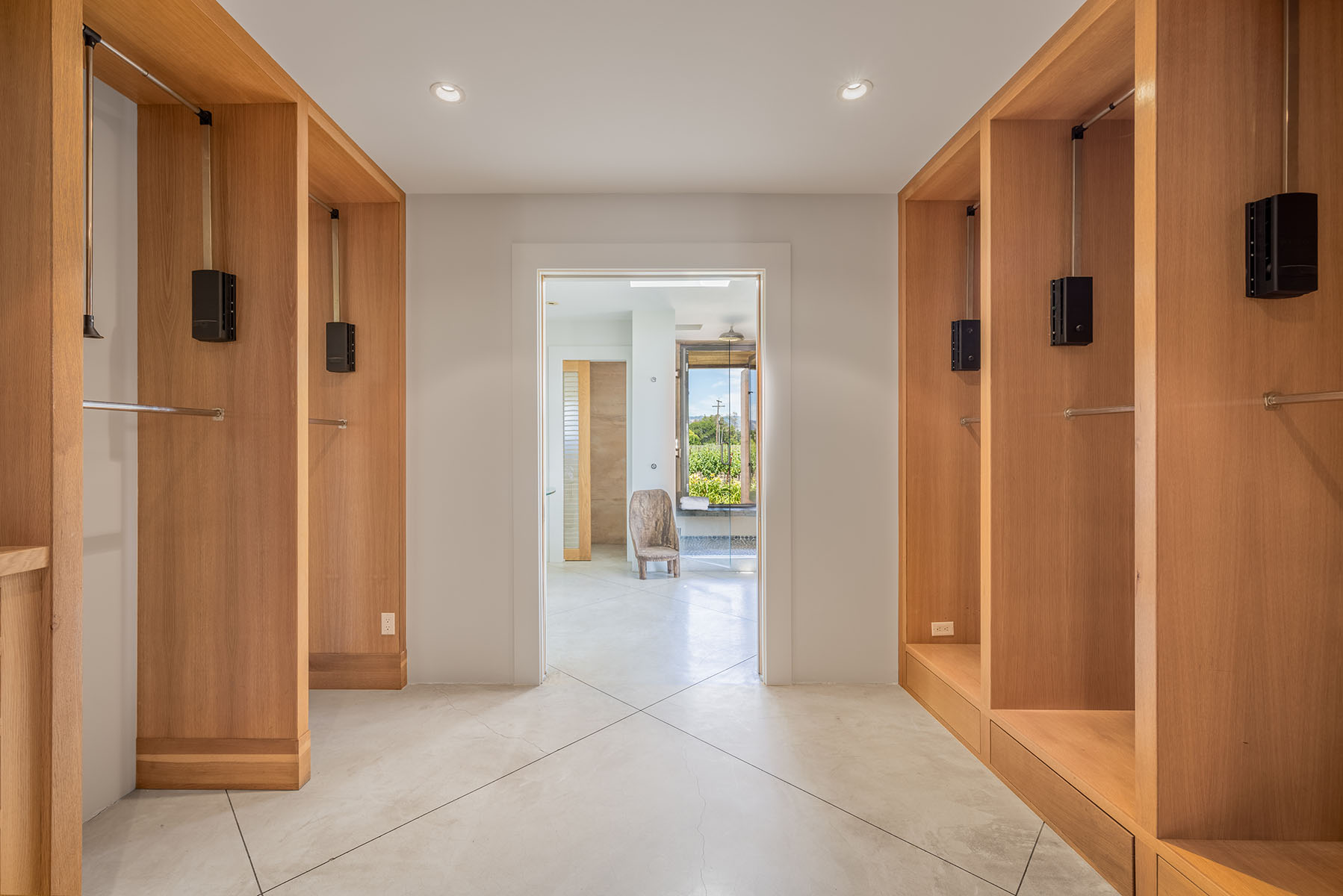 B16 - 1500 S Whitehall Ln-607-HDR-Edit HR