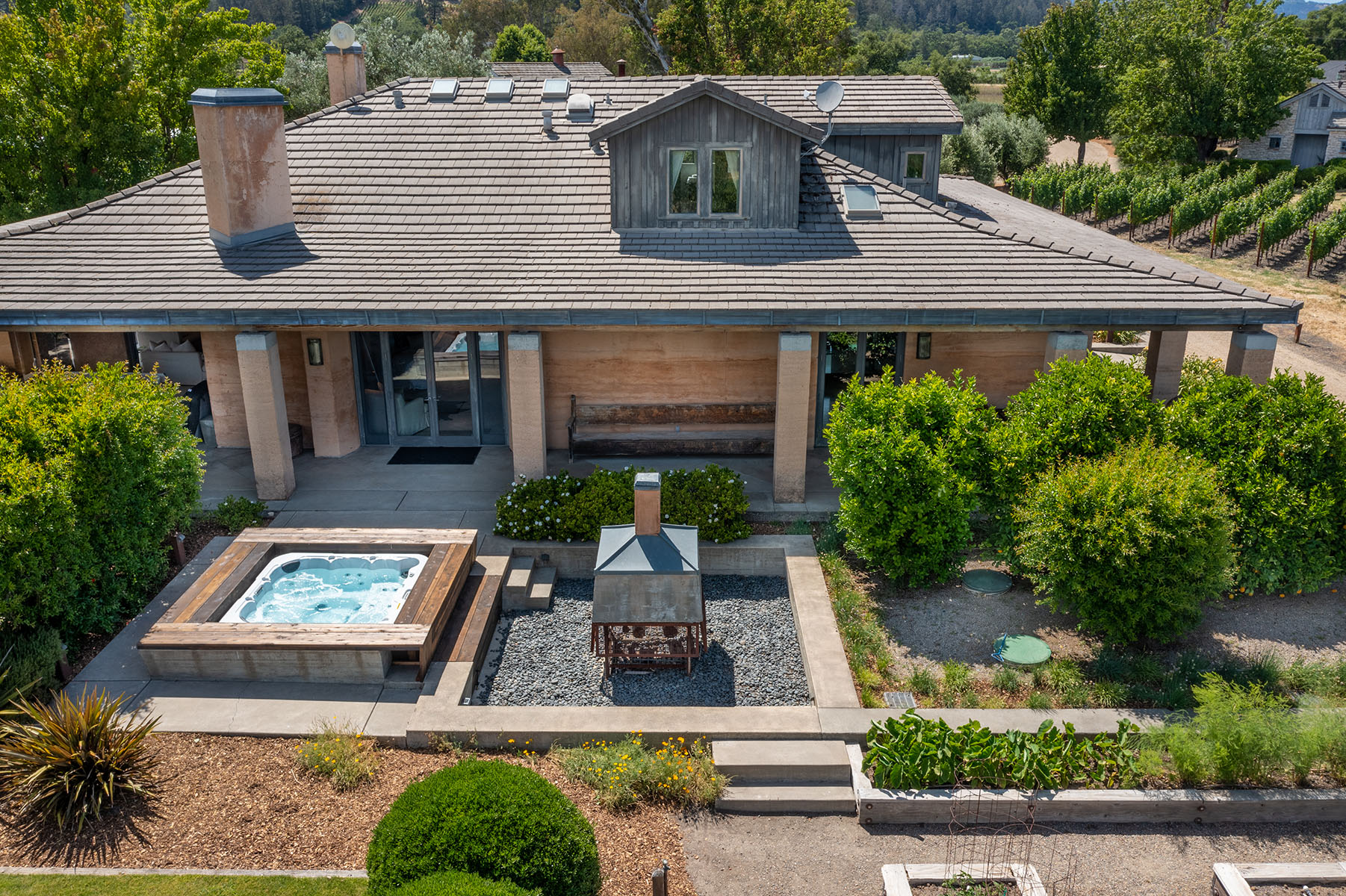 B23 - 1500 S Whitehall Ln-864-HDR-Edit HR