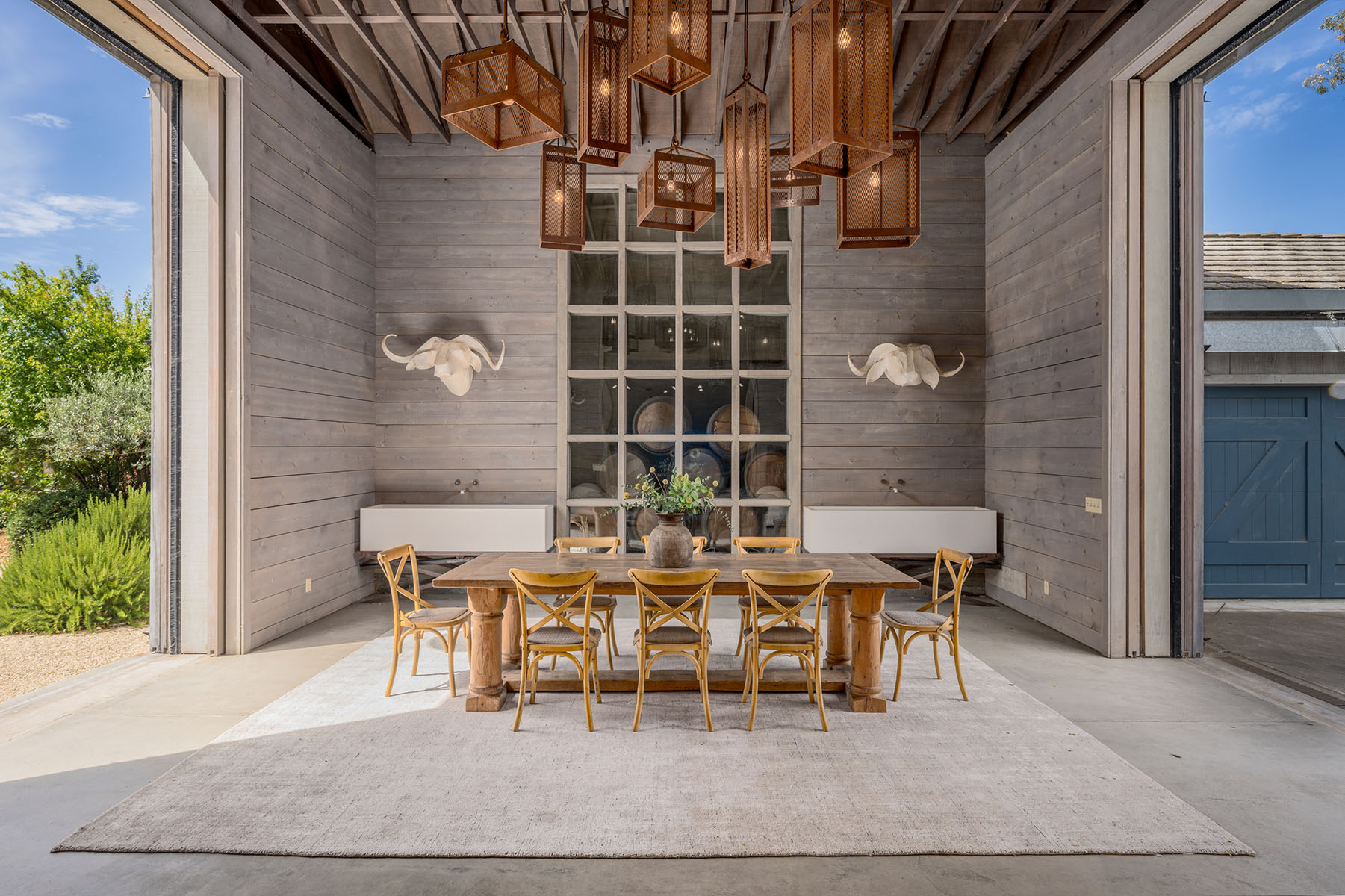 C04 - 1500 S Whitehall Ln-1-HDR-Edit HR