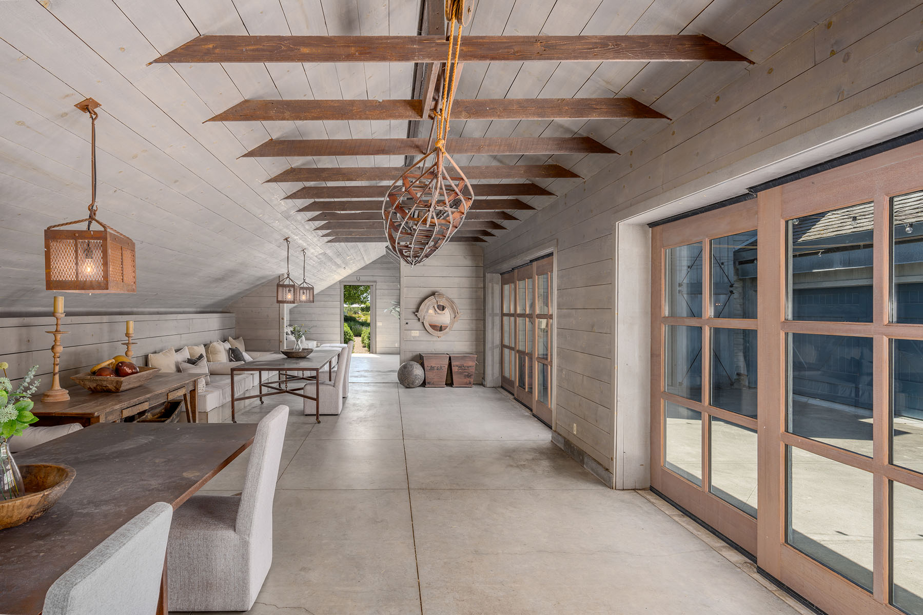 C09 - 1500 S Whitehall Ln-178-HDR-Edit HR