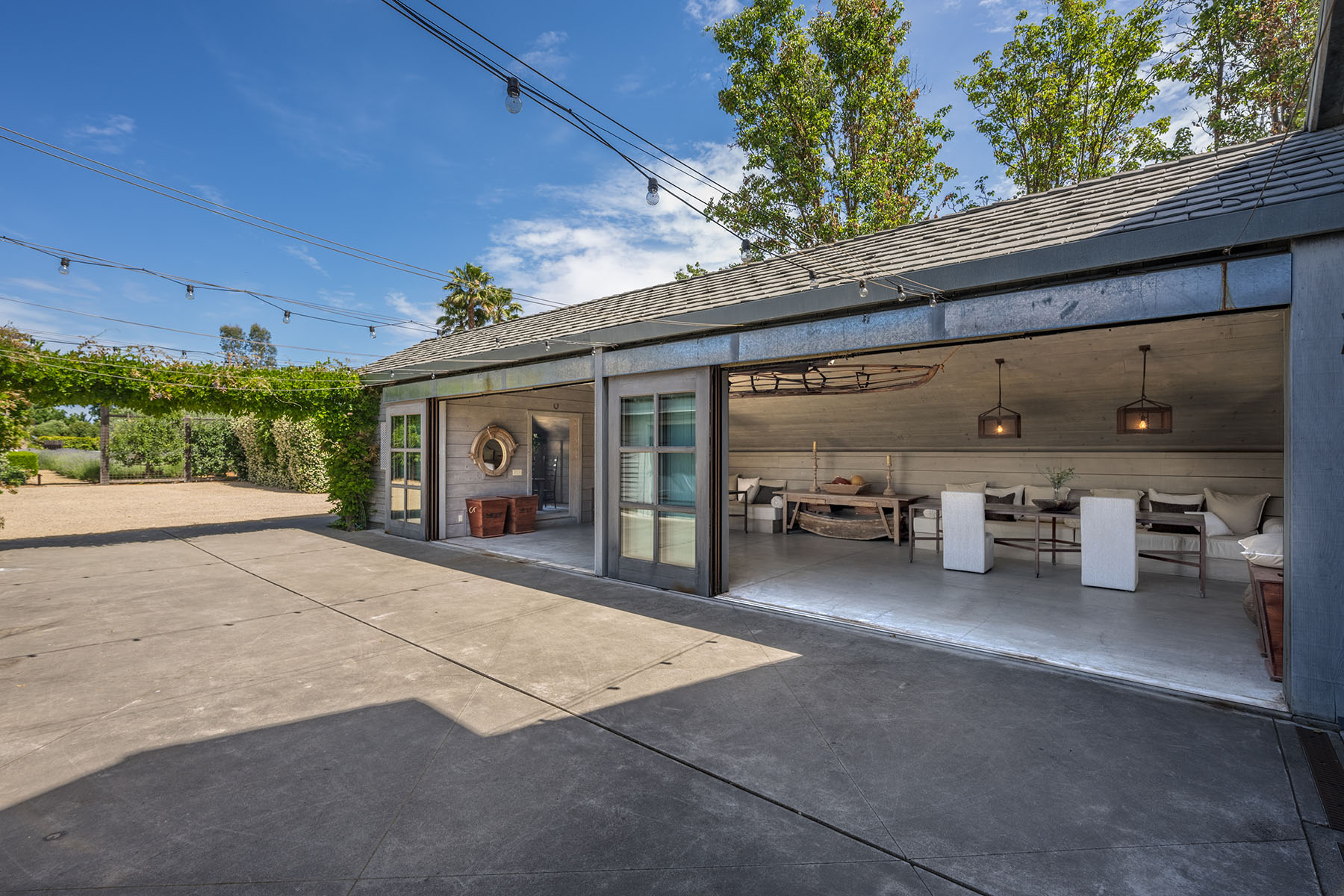 C12 - 1500 S Whitehall Ln-72-Edit HR