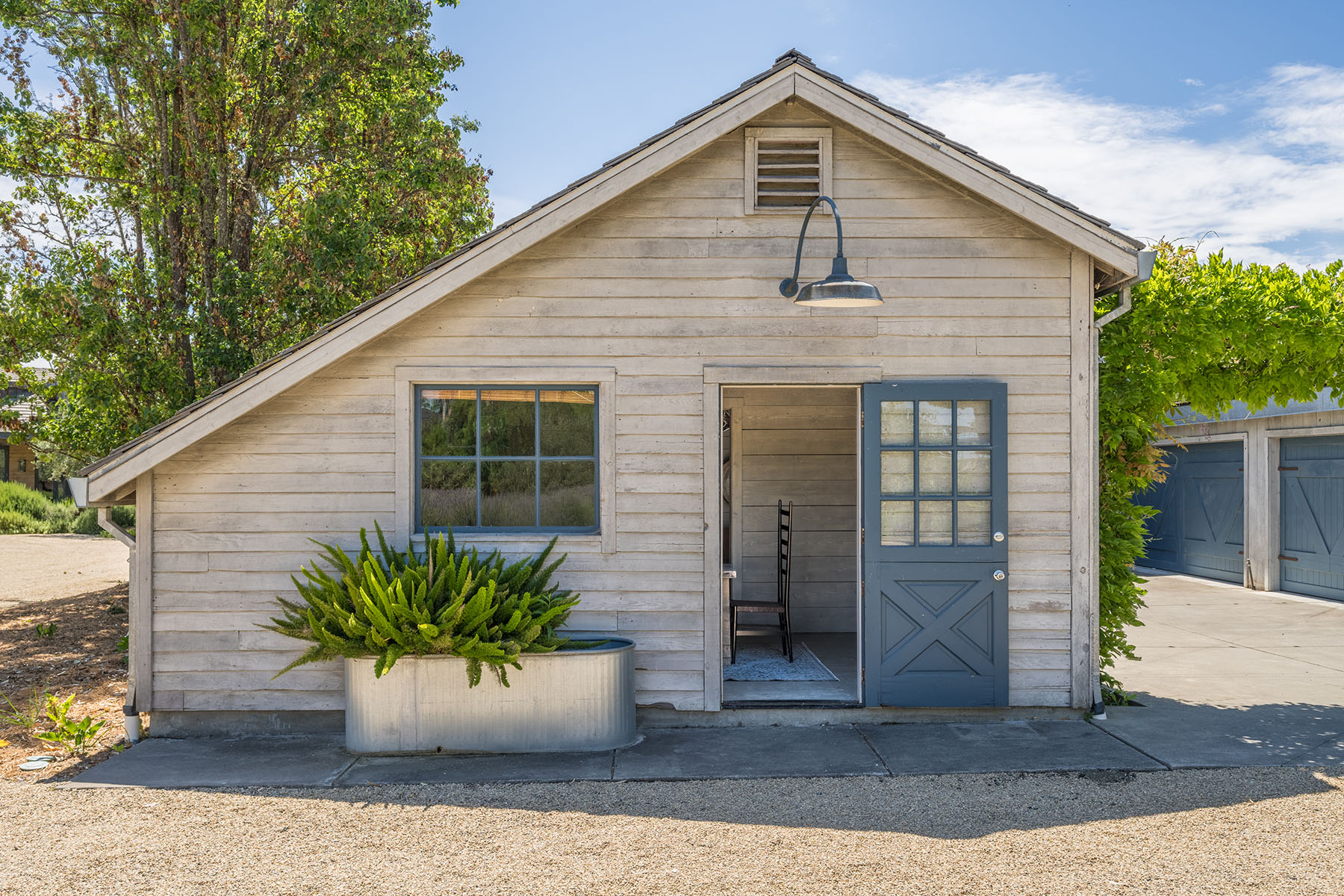 C15 - 1500 S Whitehall Ln-240-HDR-Edit HR