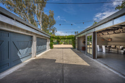 C16 - 1500 S Whitehall Ln-51-HDR HR