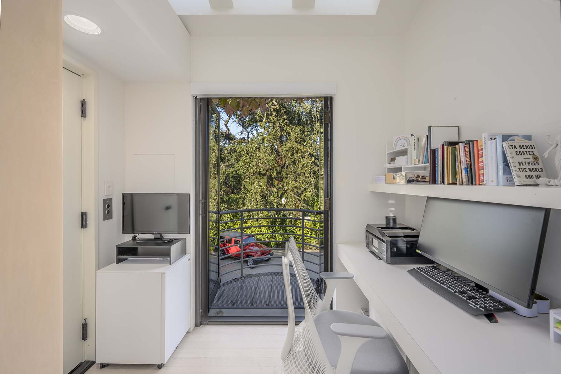 B22 - 1110 Bale Ln-577-HDR-Edit HR