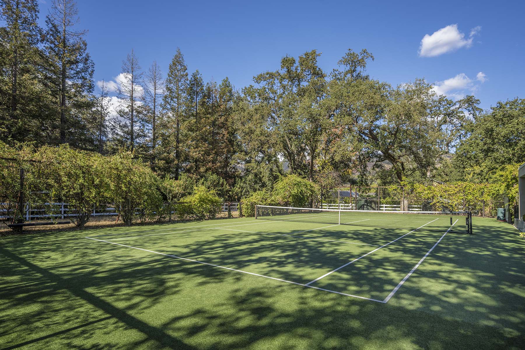 C08 - 1110 Bale Ln-402-Edit HR