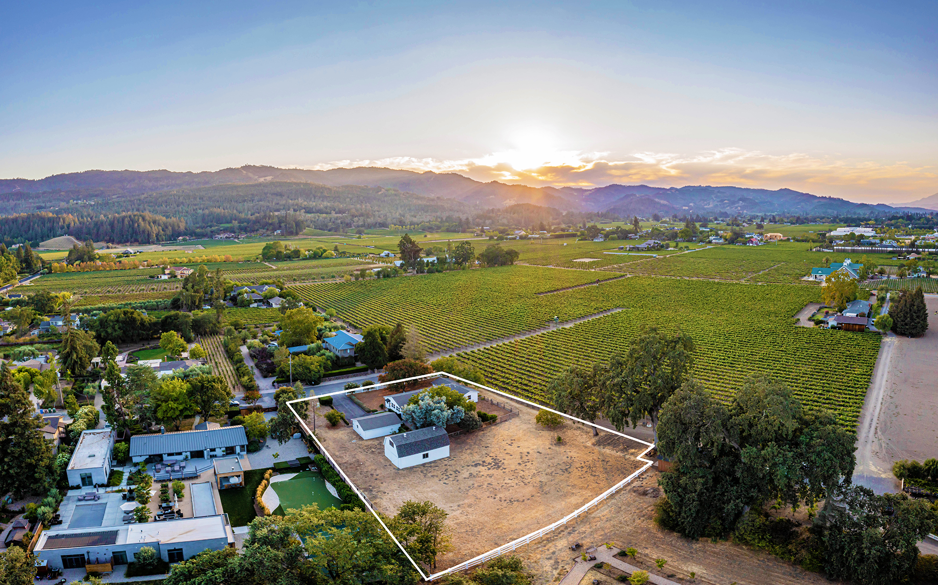 A04 - 001-DJI_0095-Pano_EDITED2 OUTLINED