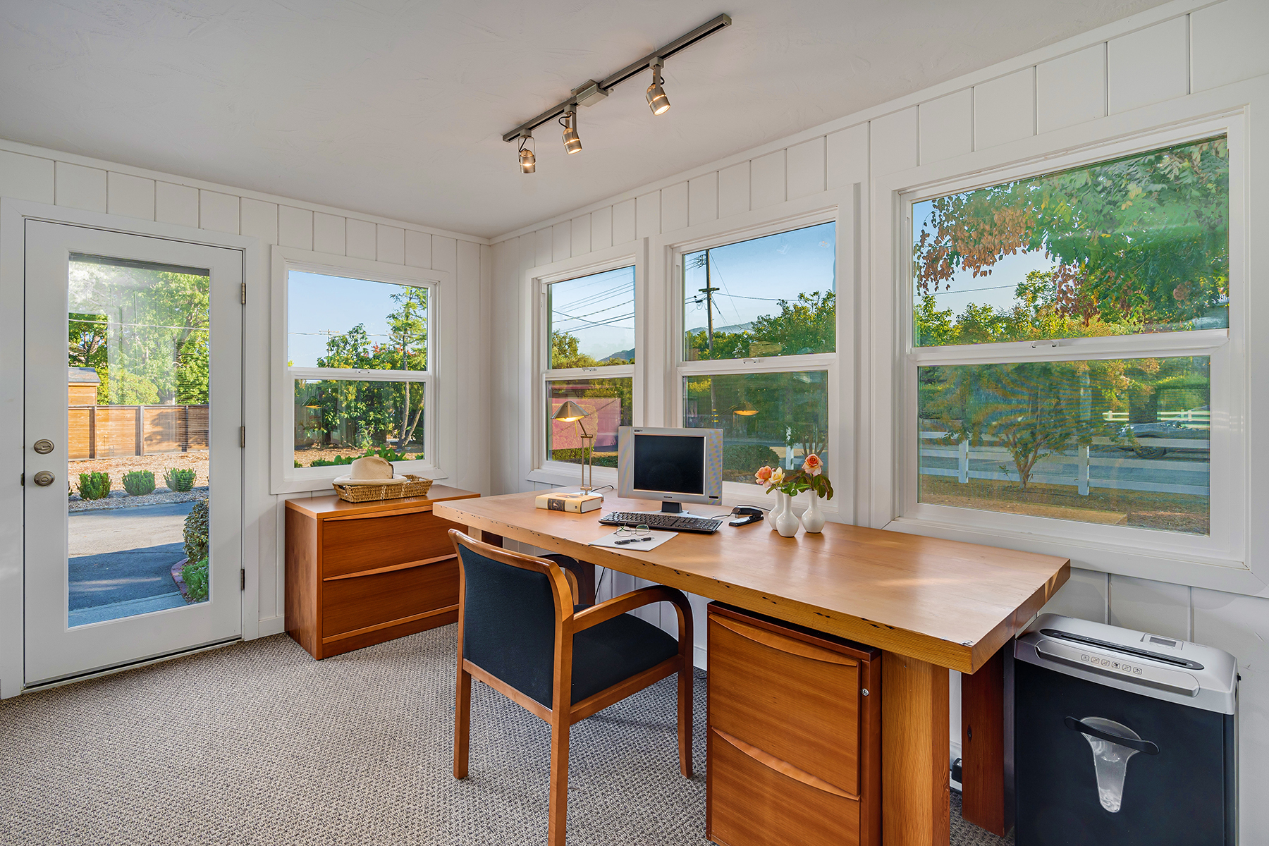 B08 - 079-DSC02121_EDITED