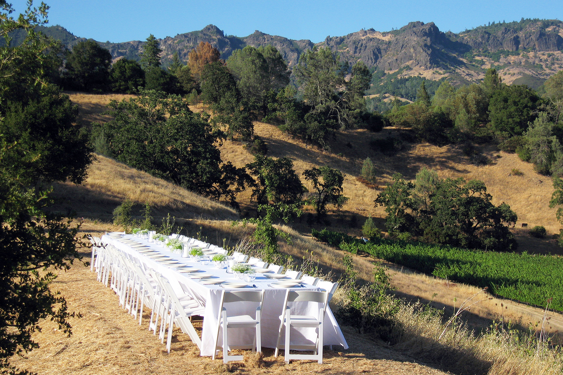 15 - Solstice table on the dam