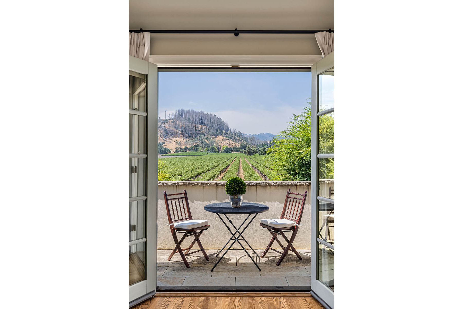 B23 - 55-DSC09938_Cropped