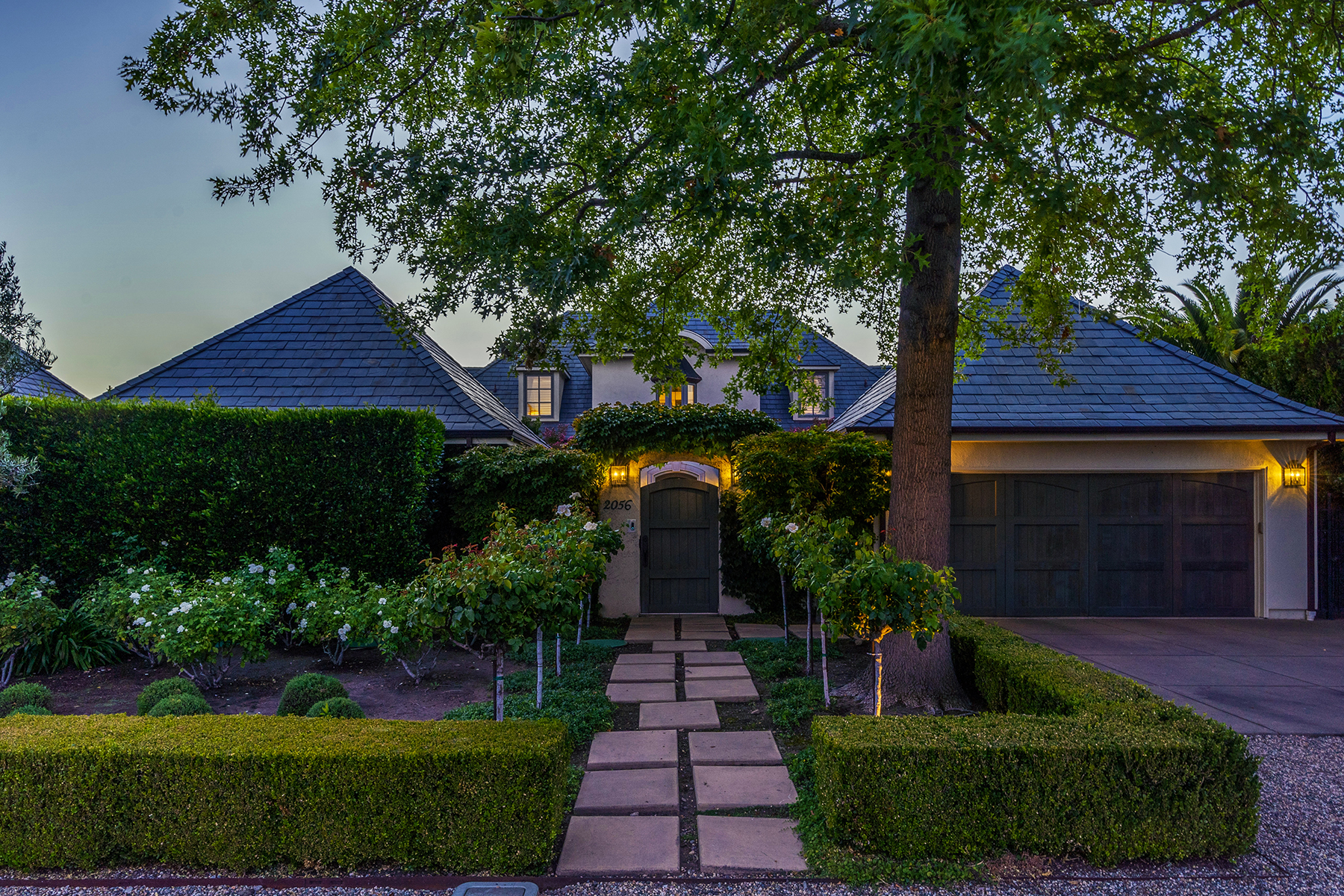 F04 - 185-DSC07133-blended_EDITED