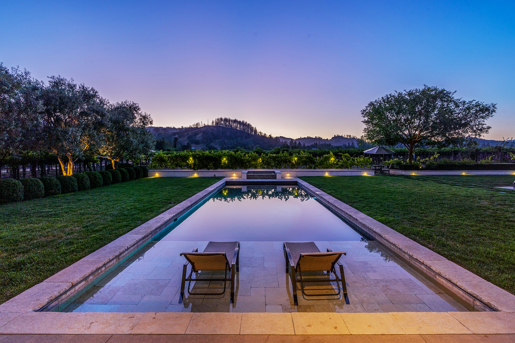 F9 - 205-DSC07193-blended_EDITED