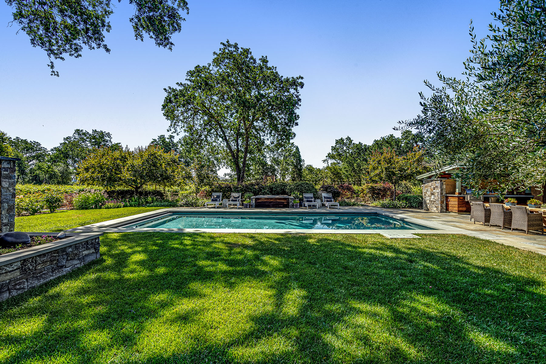 C04 - 046-DSC00980_EDITED_V2_Small