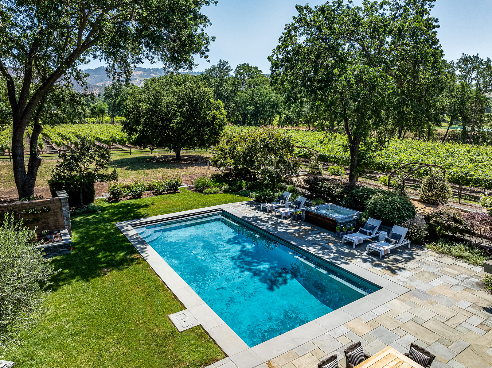 C13 - 019-DJI_0450_EDITED