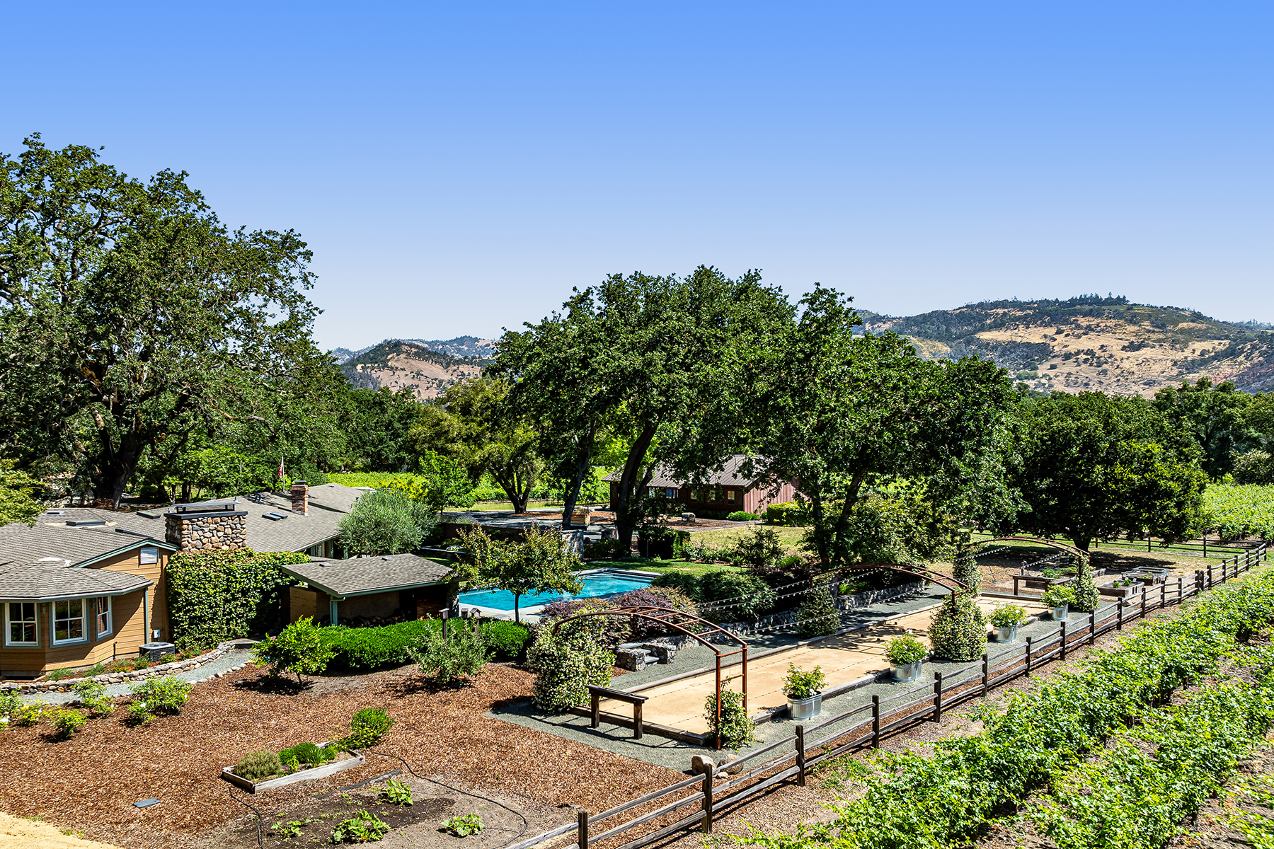 C14 - 004-DJI_0409CROPPED_EDITED