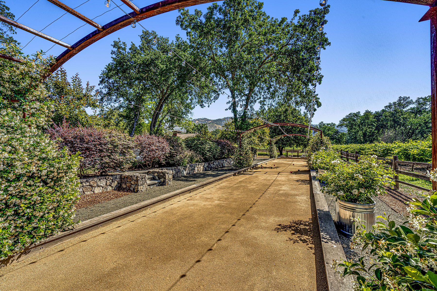 C14 - 053-DSC01001_EDITED_Small