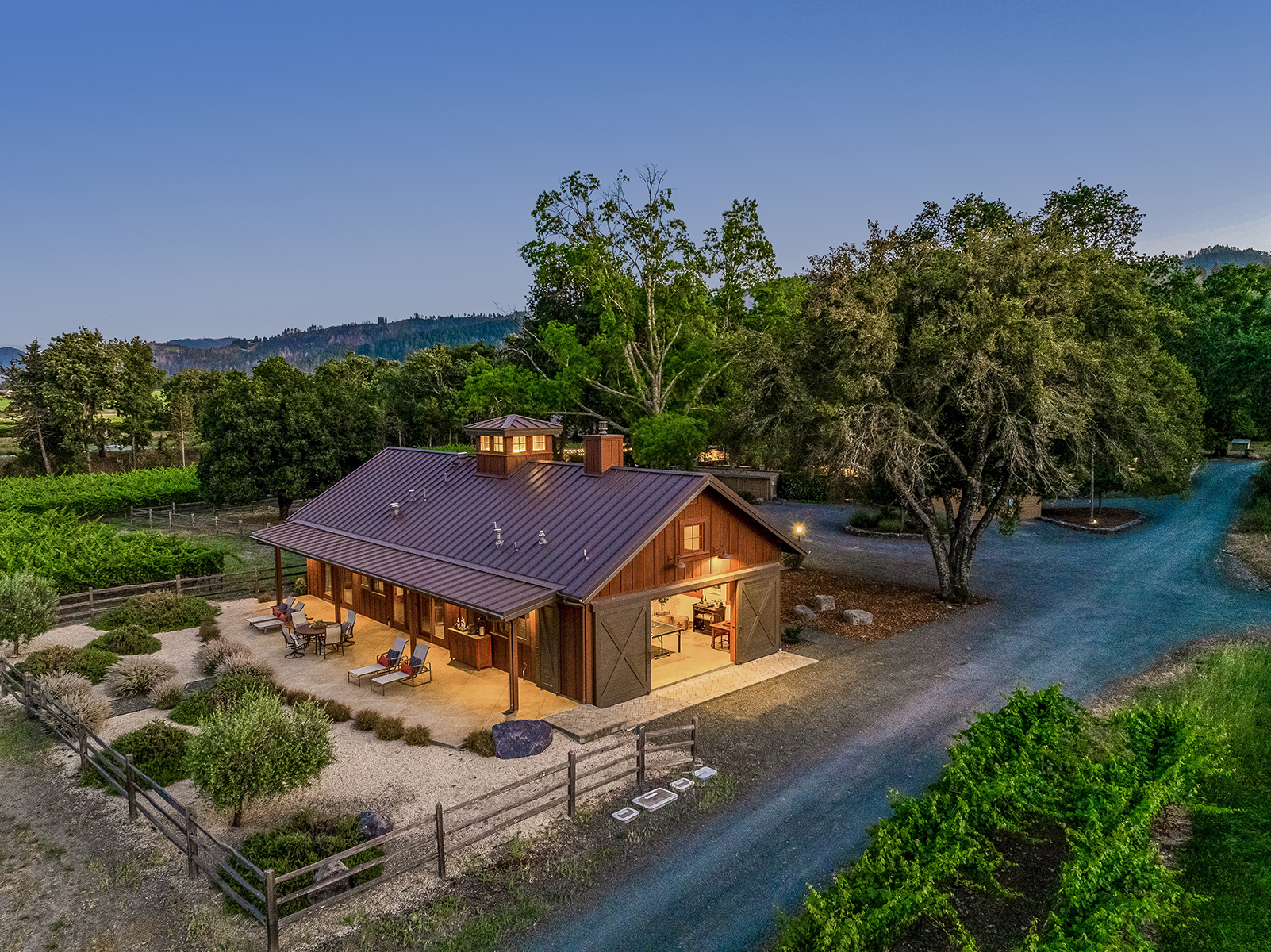 E01 - 211-DJI_0570_EDITED