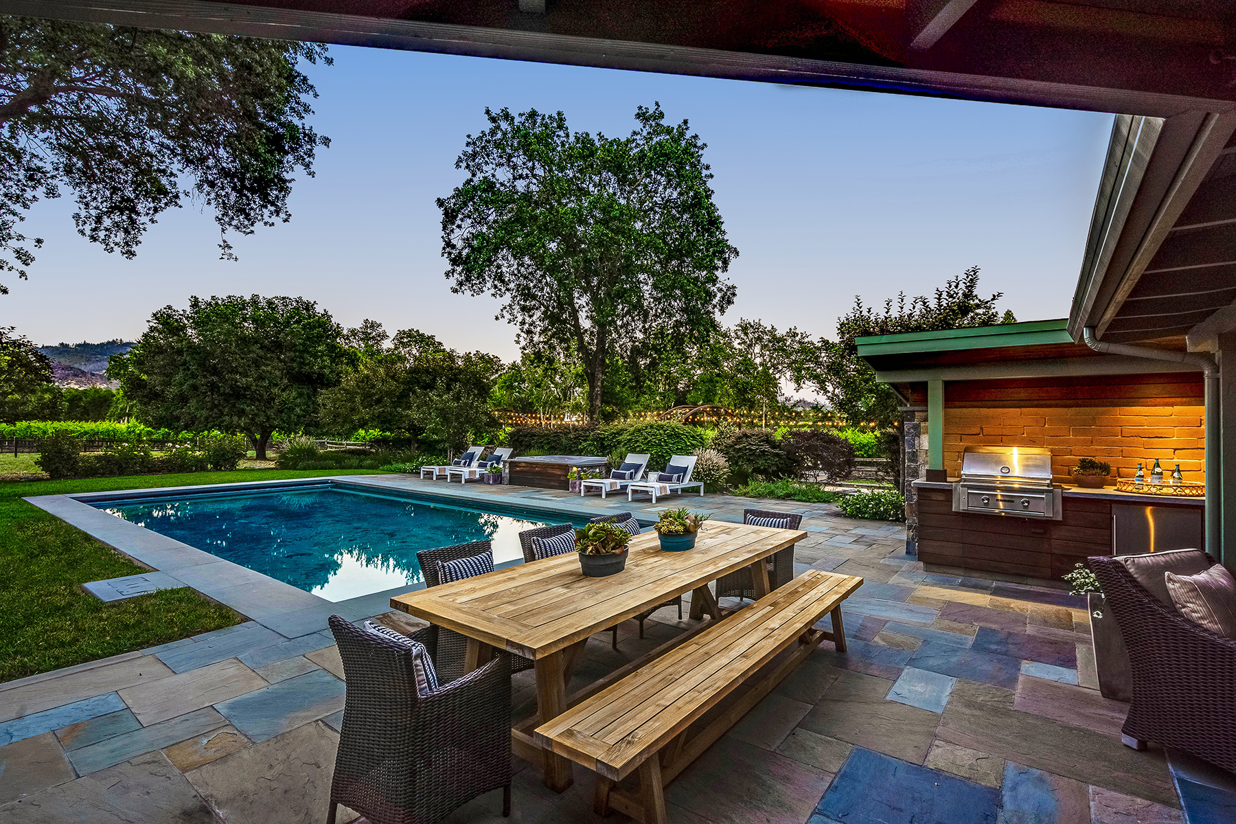 E07 - 274-DSC02006_EDITED2