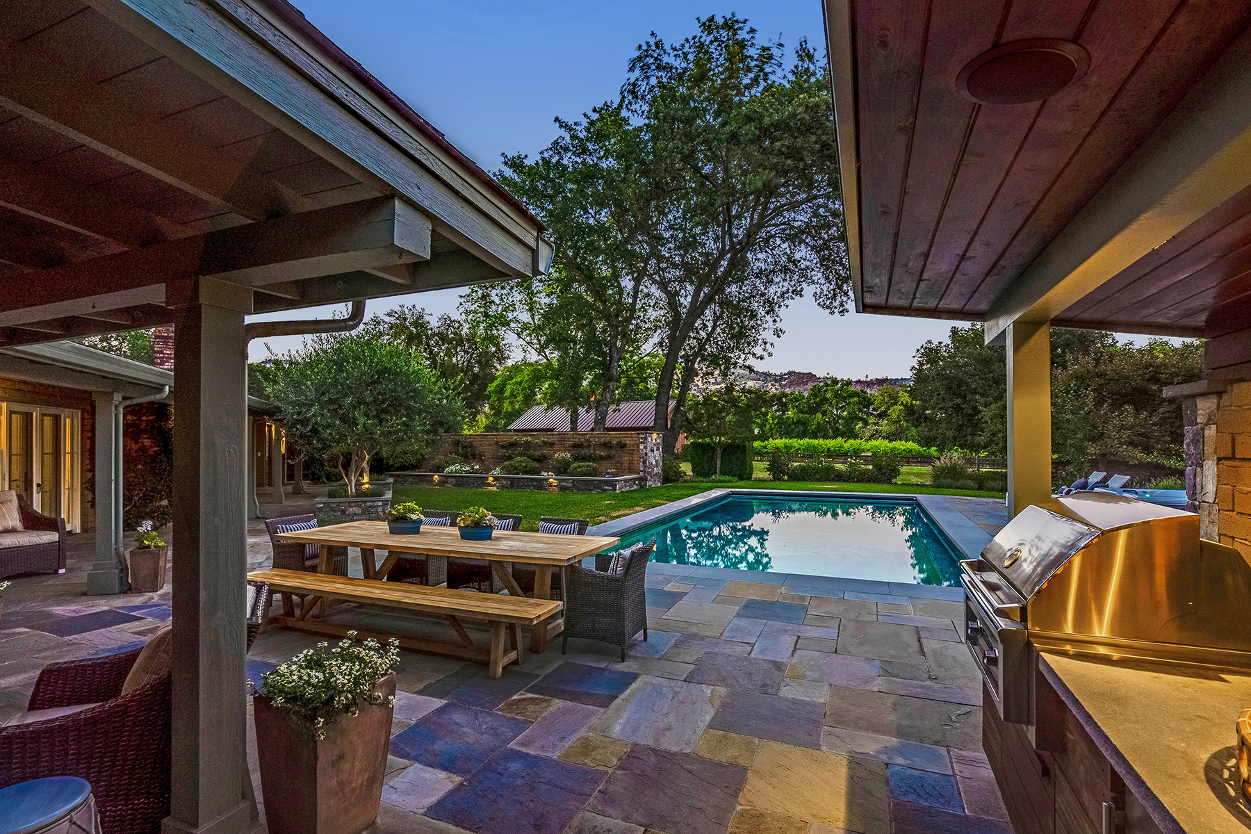 E08 - 284-DSC02036_EDITED_V5