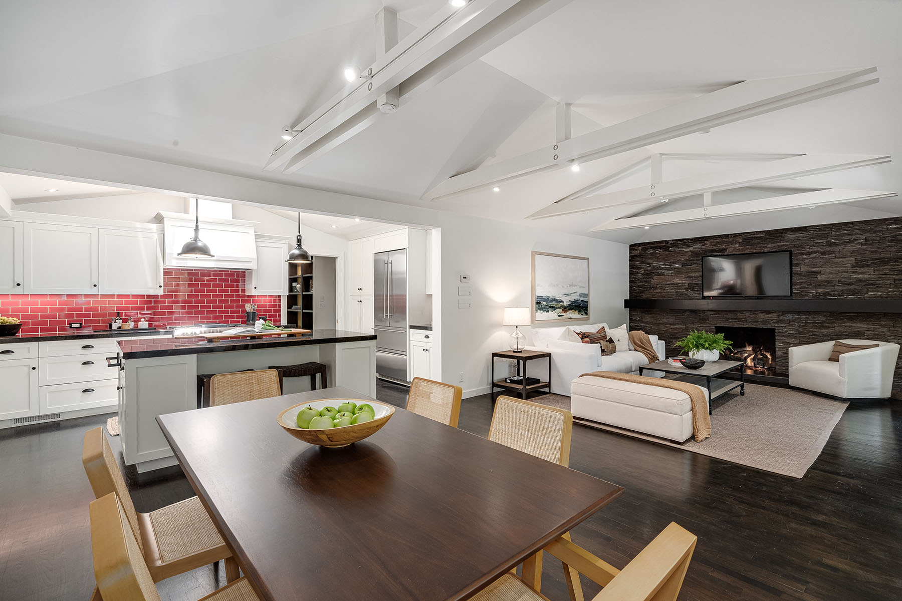 B07 - 102-DSC08423_ENF1-Edit