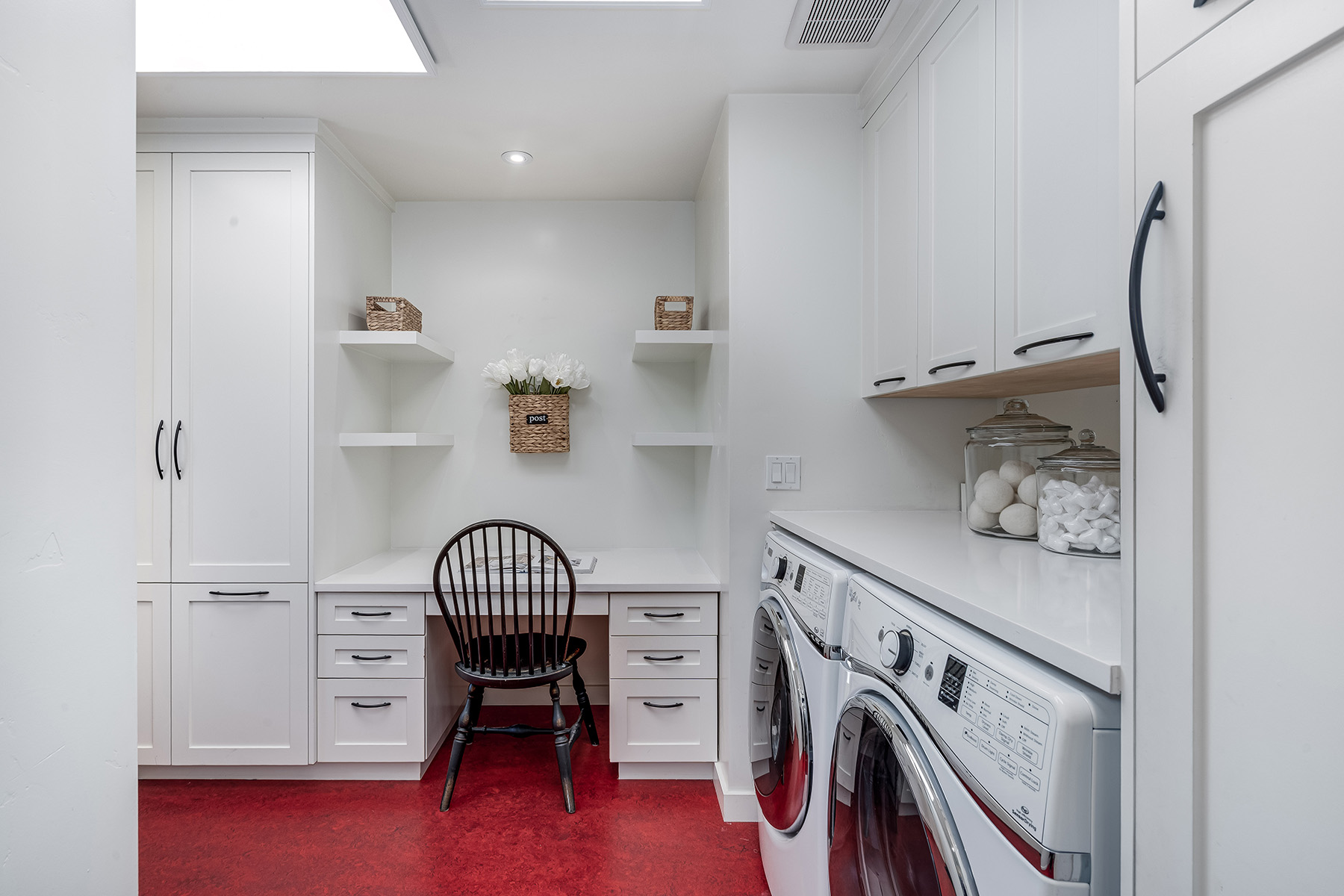 B12- 111-DSC08491_ENF1-Edit