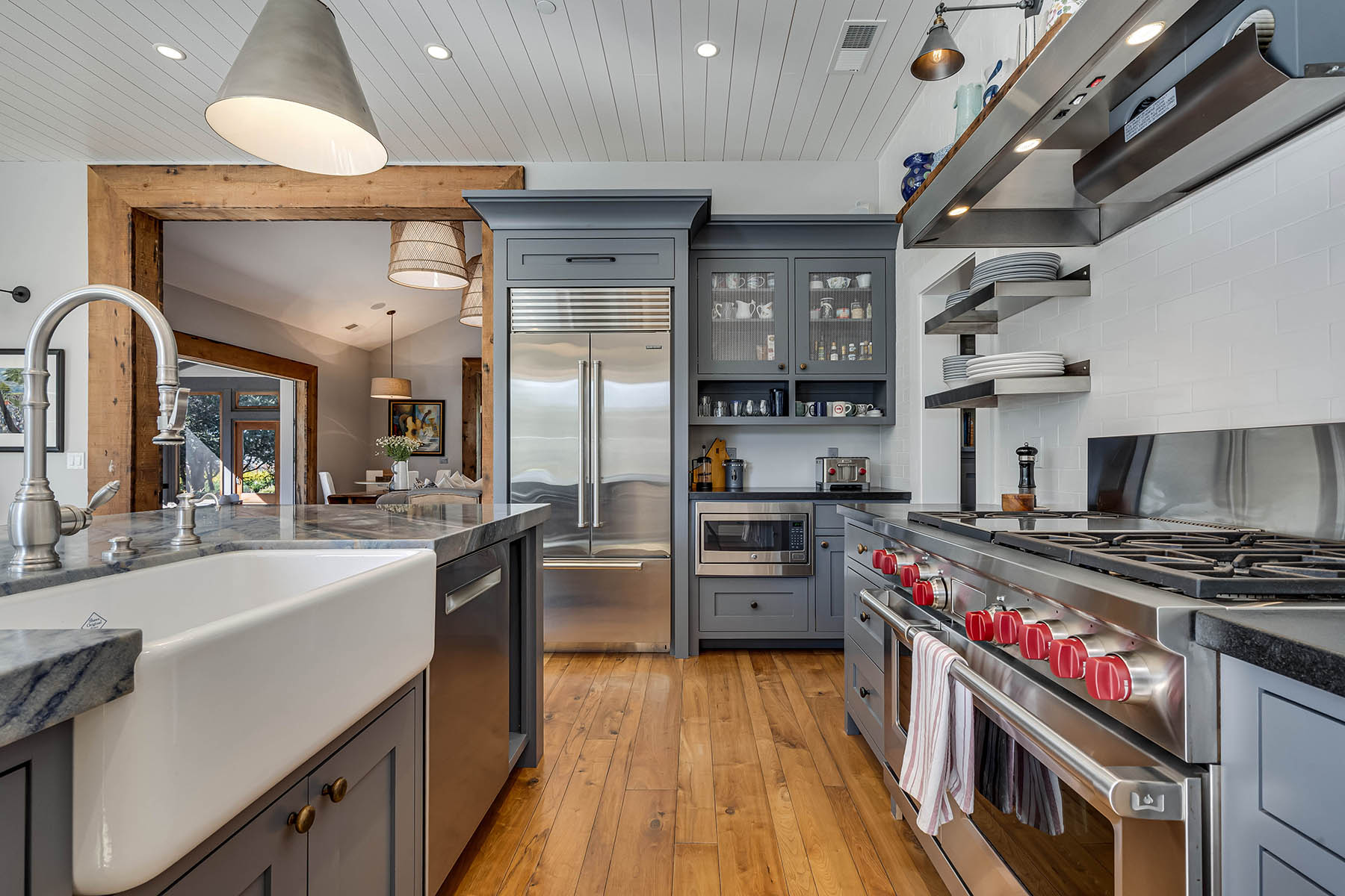 B16 - 172-DSC02096_ENF-Edit