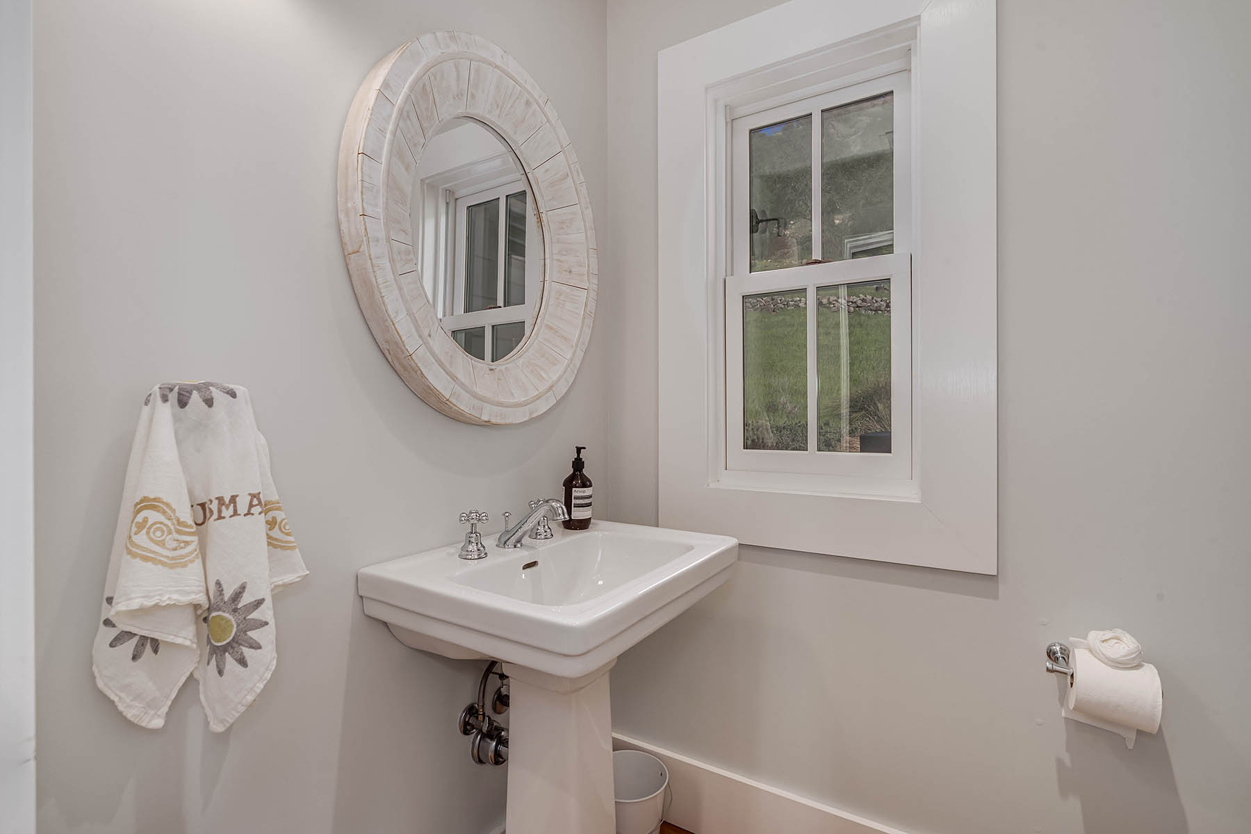 B25 - 200-DSC02299_ENF-Edit