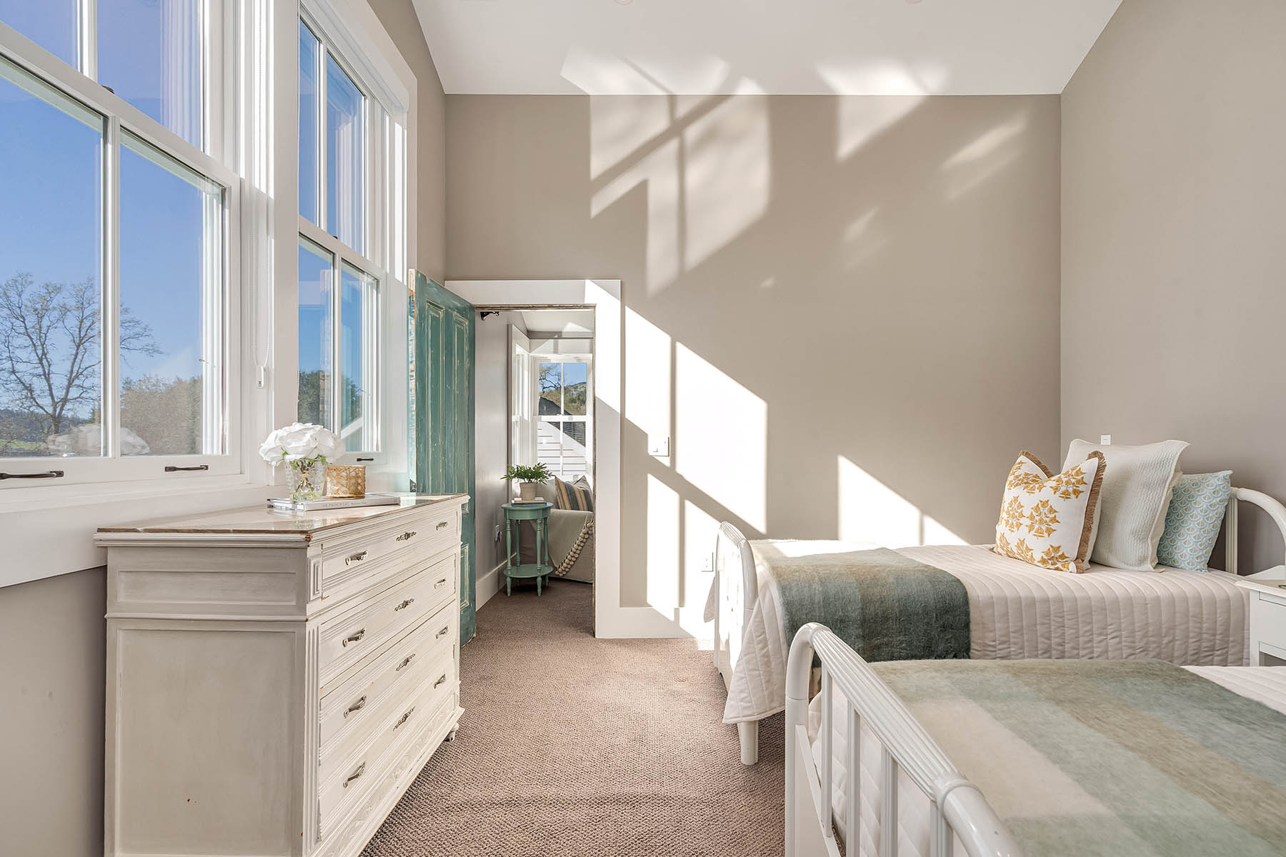 B34 - 215-DSC02409_ENF-Edit