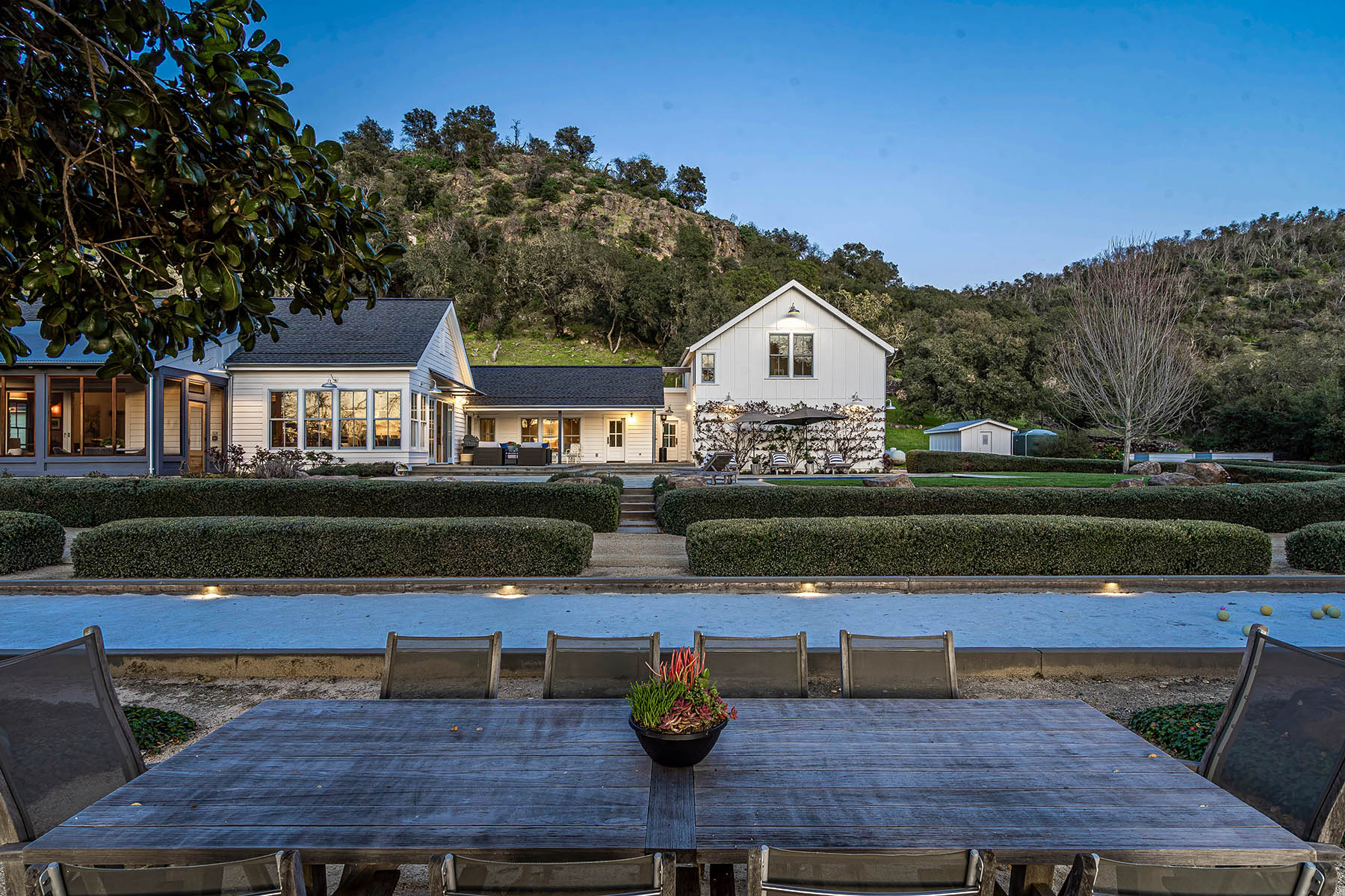 E03 - 249-DSC02519-Enhanced-NR