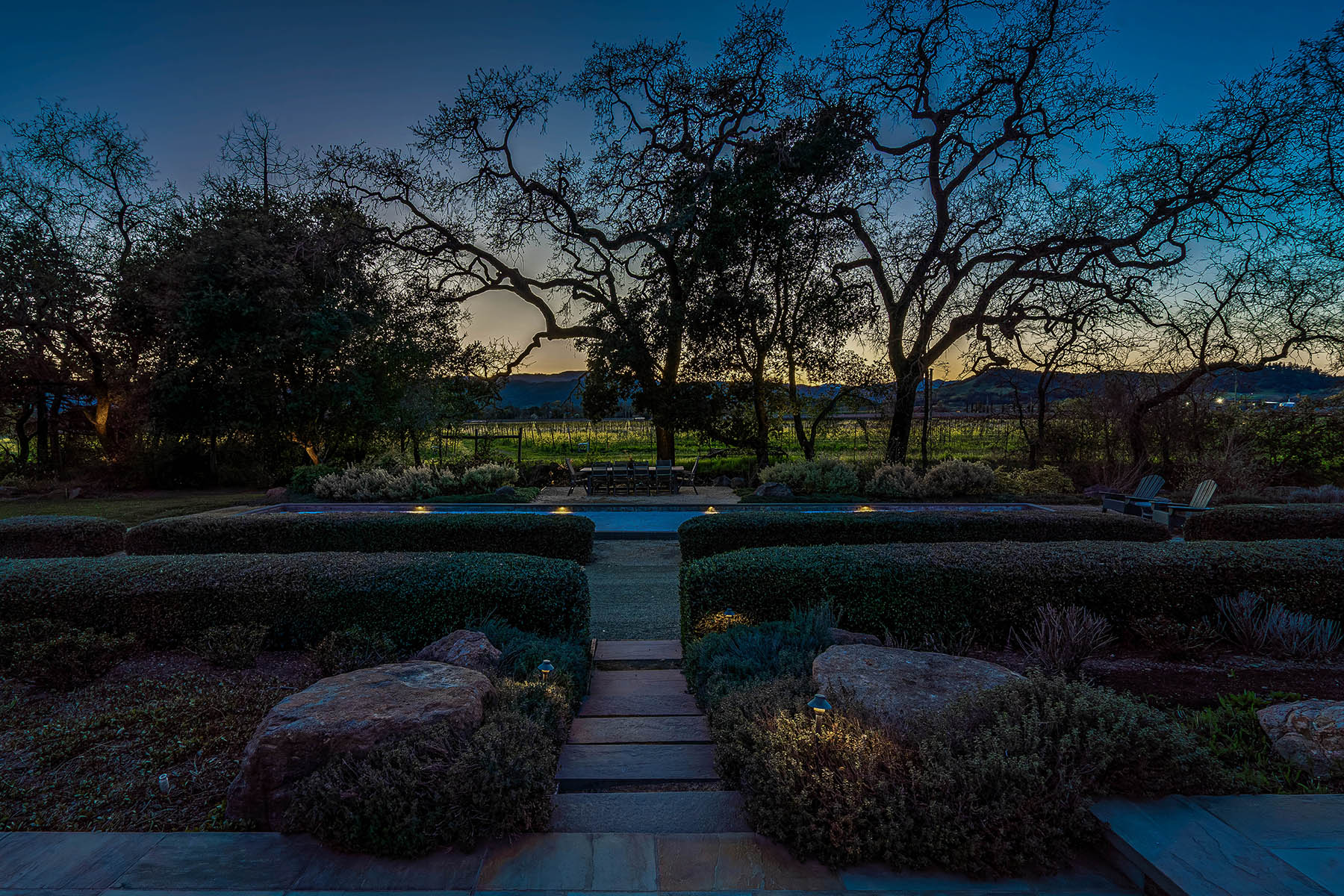 E10 - 263-DSC02561-Enhanced-NR