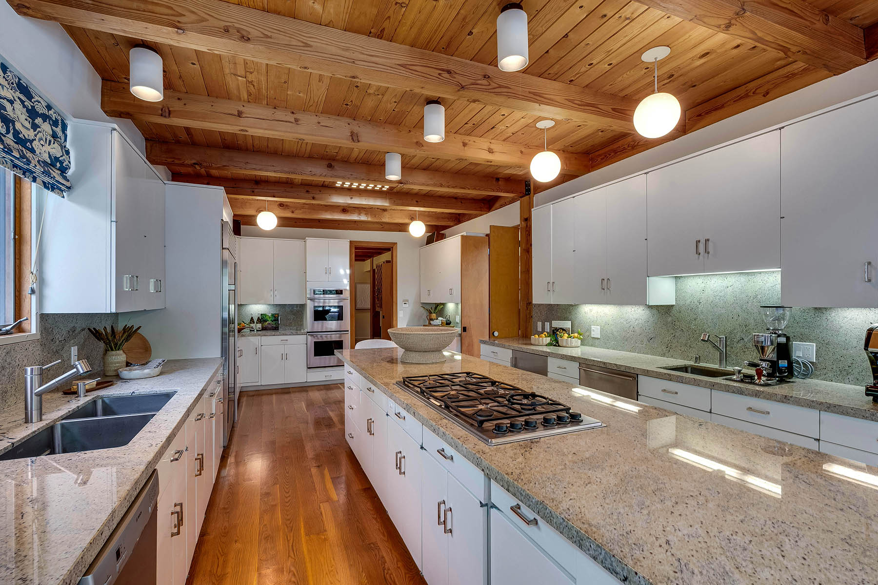 B14 - 199-DSC01594_ENF-Edit