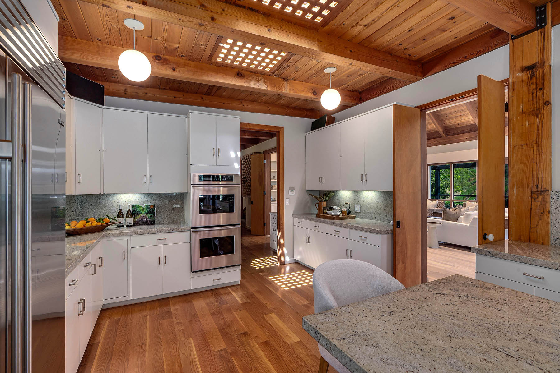 B15 - 200-DSC01603_ENF-Edit