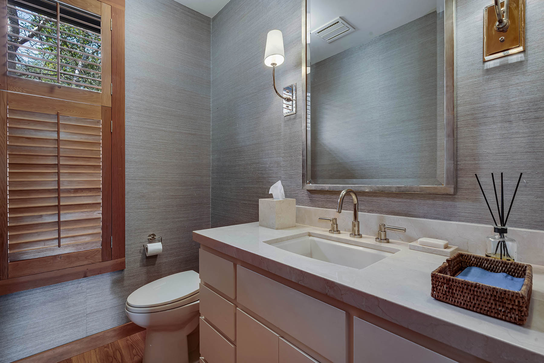 B29 - 151-DSC01277_ENF-Edit