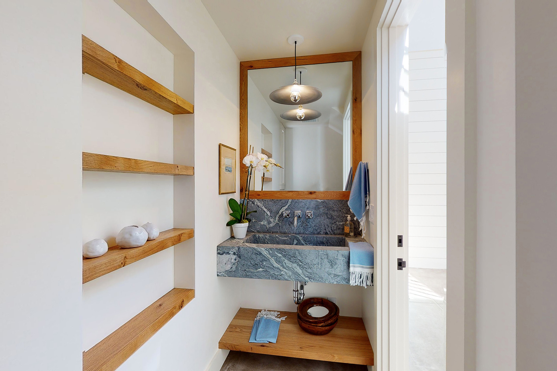 C22 - Blossom-Creek-Equestrian-Estate-04152021_125540_EDITED