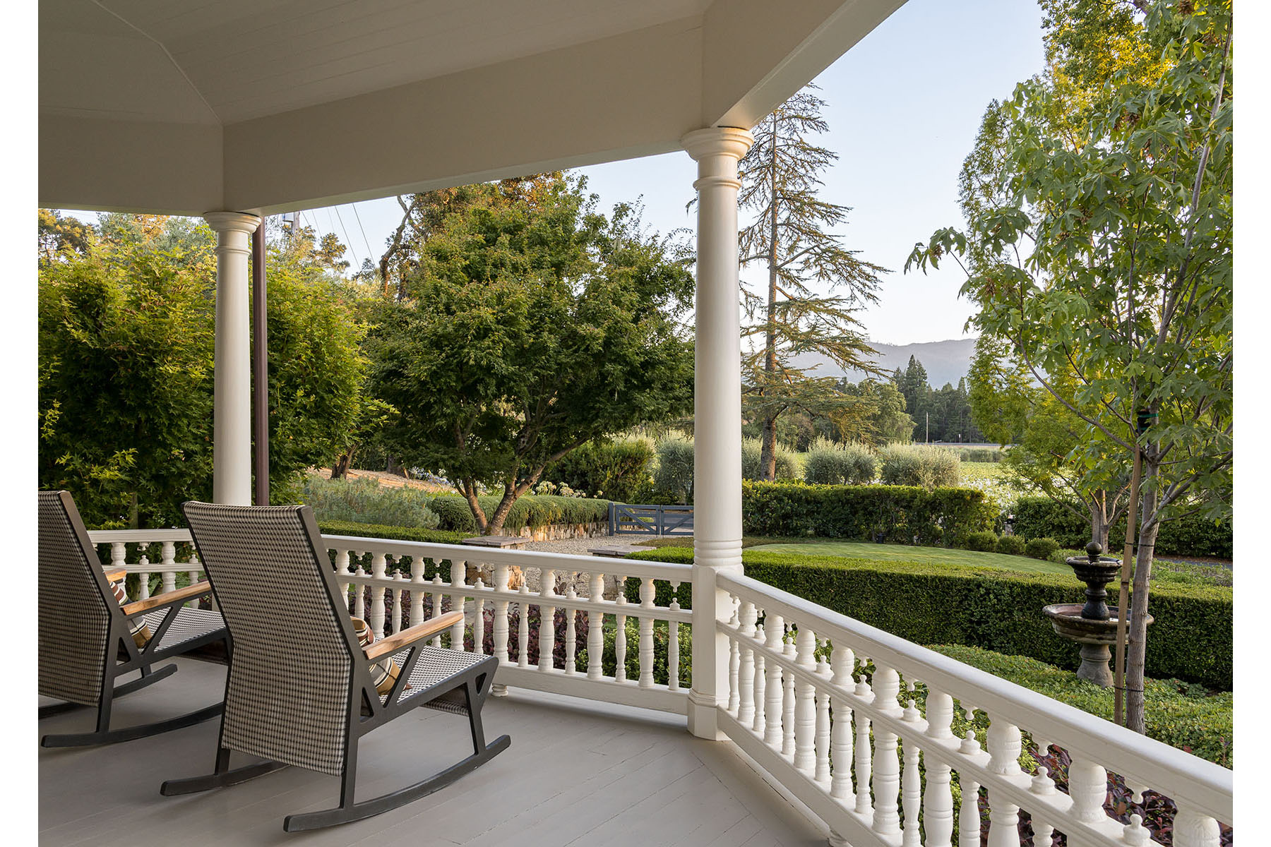 B12 - 400 Meadwood HR-7-EDITED