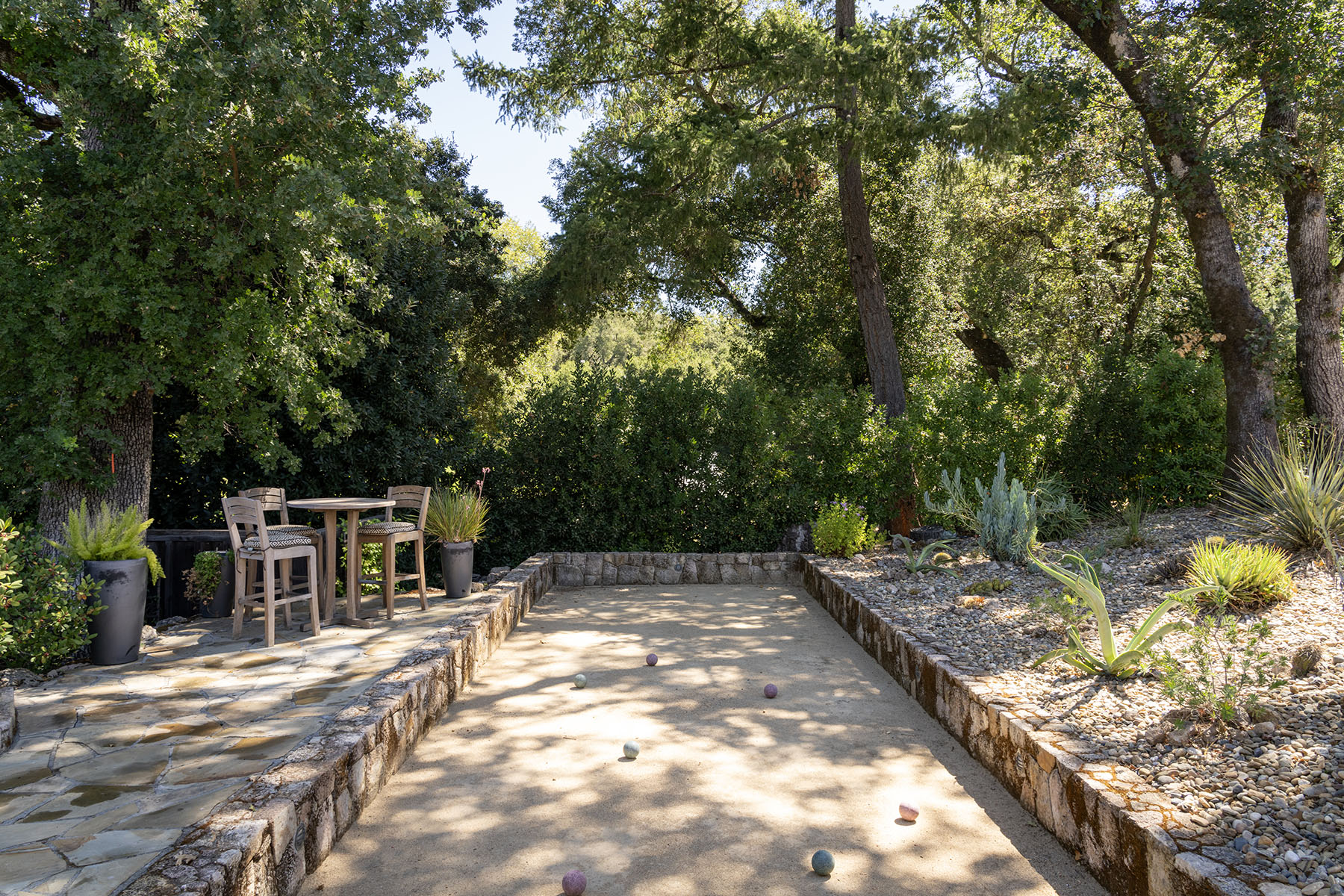 C06 - 400 Meadwood HR-71