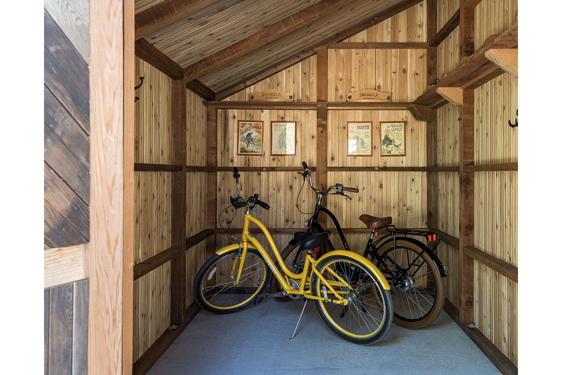 D06 - 400 Meadwood HR-62-EDITED