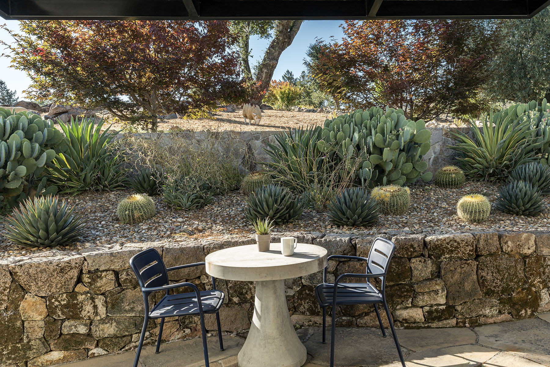 E04 - 400 Meadwood HR-27