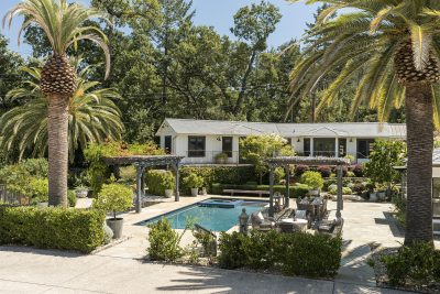 F01 - 400 Meadwood HR-66