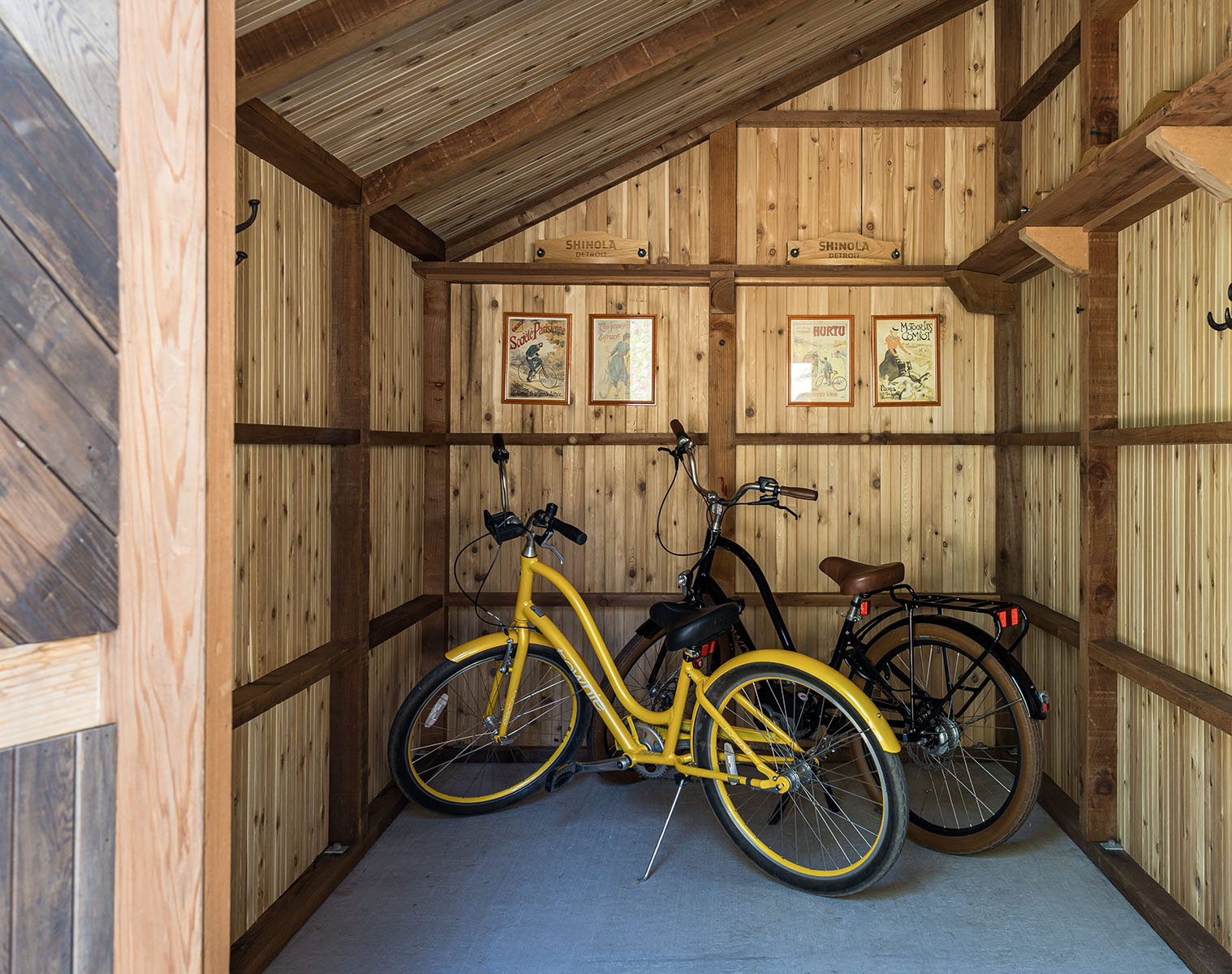 D06 - 400 Meadwood HR-62