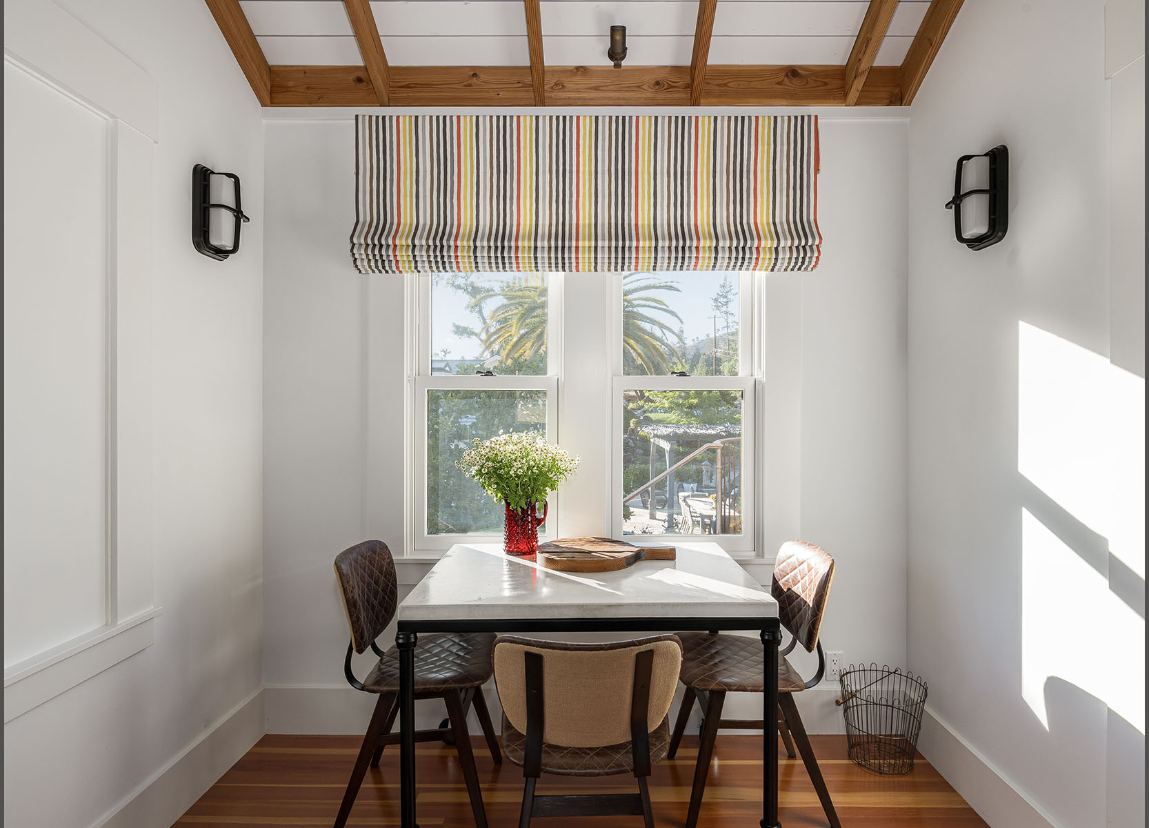 F06 - 400 Meadwood HR-31