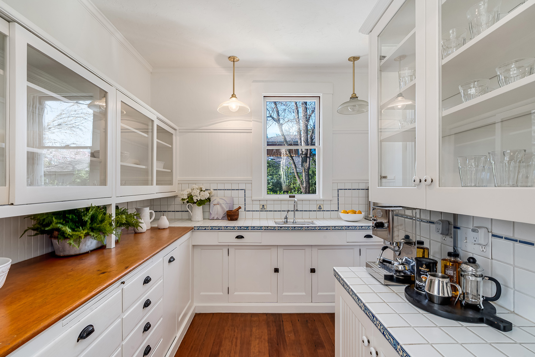 B20 - 107-DSC00563_ENF-Edit