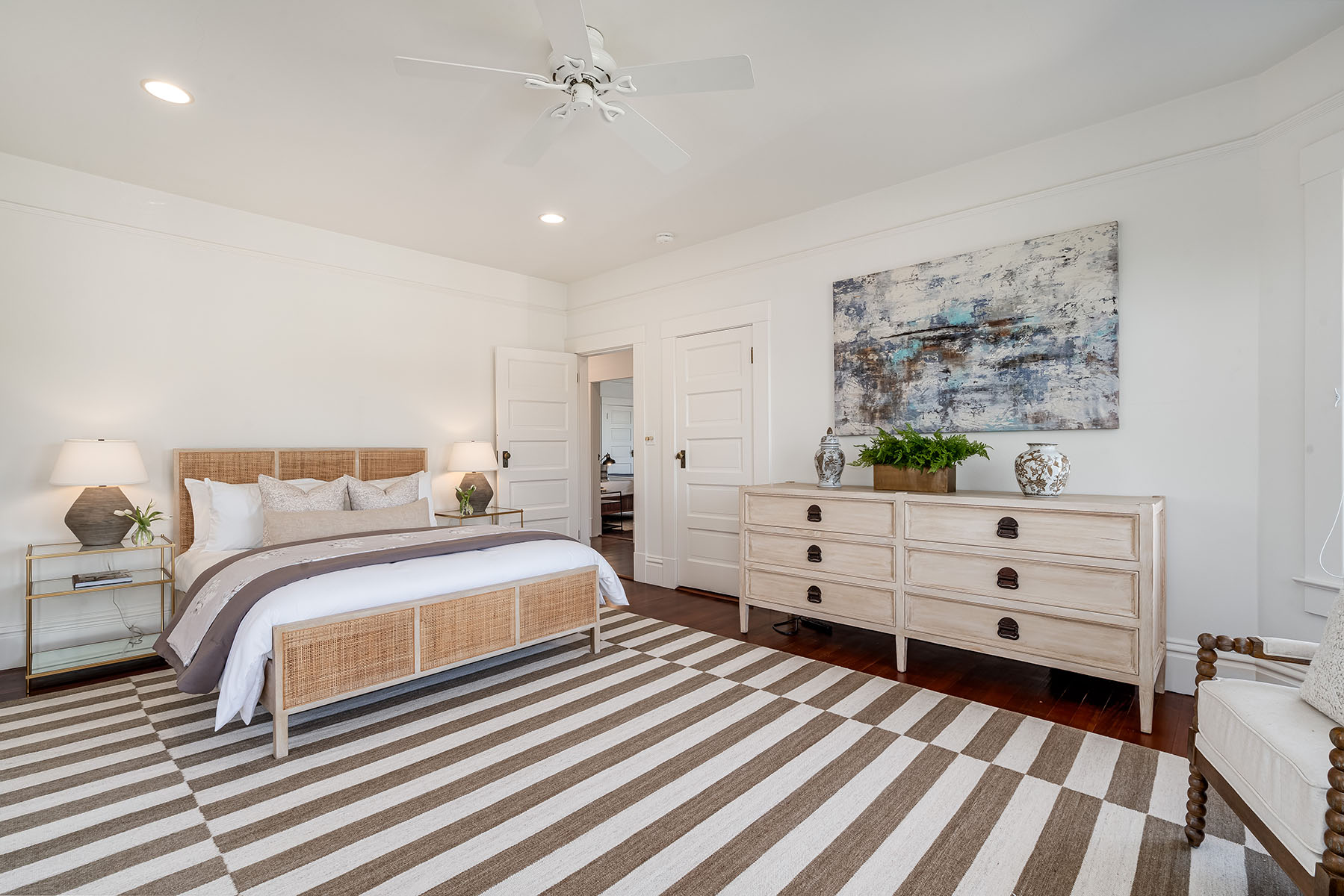 B33 - 087-DSC00419_ENF-Edit